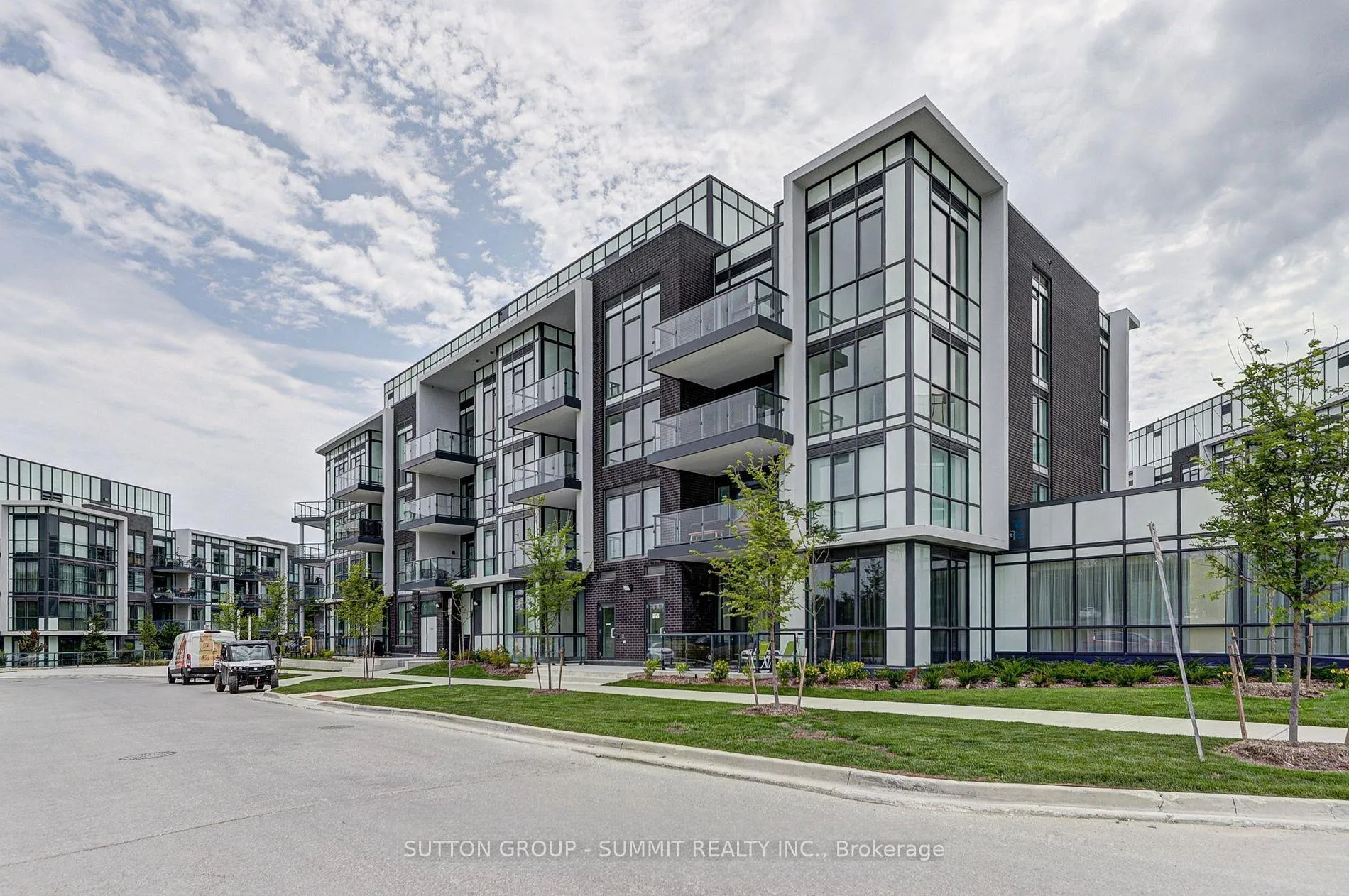 Front of Unit 105, 415 Sea Ray Avenue