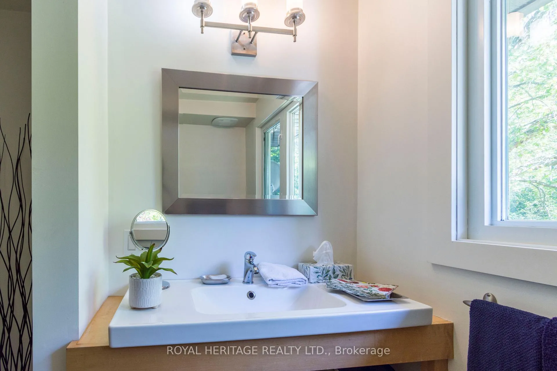 Photo 36 of 32 Mallory Road, Prince Edward County, Hallowell Ward — HOMEH