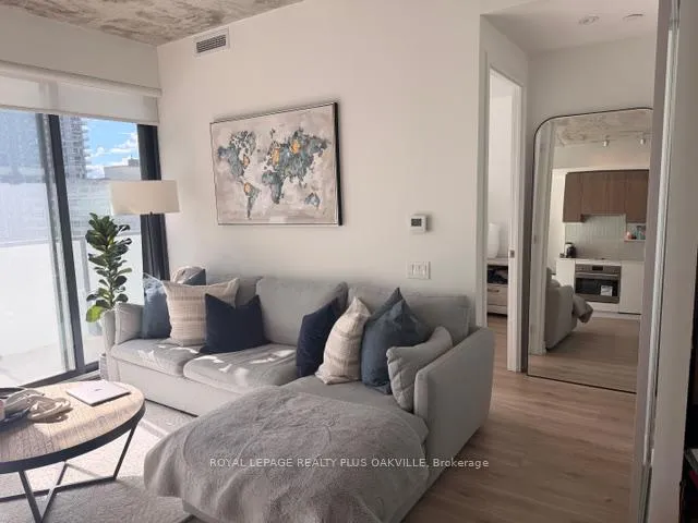 Photo 6 of Unit 1201, 161 Roehampton Avenue, Toronto, Mount Pleasant West — HOMEH