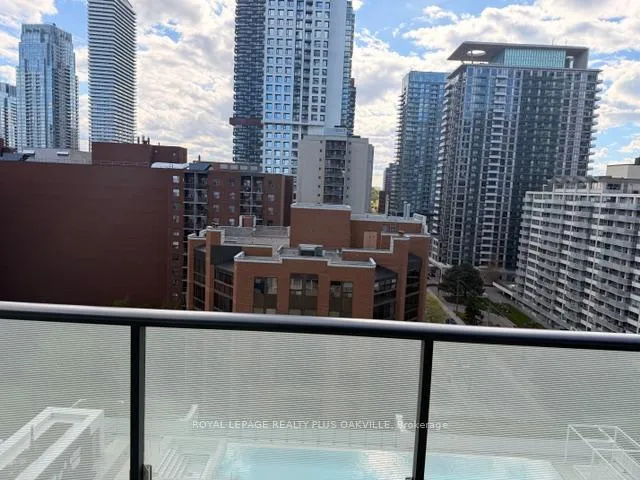 Photo 16 of Unit 1201, 161 Roehampton Avenue, Toronto, Mount Pleasant West — HOMEH