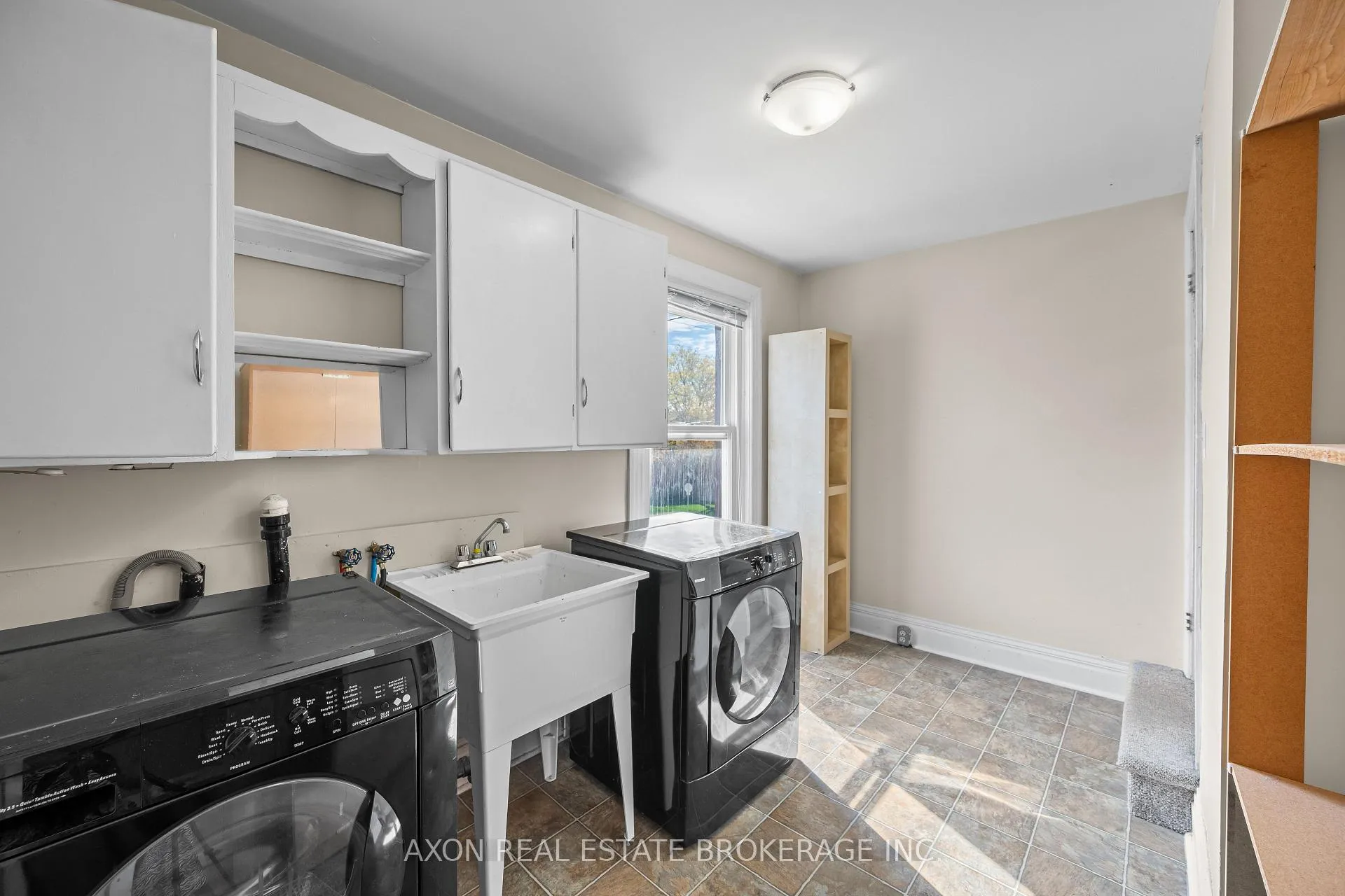 Photo 16 of 276 Victoria Street, Kingston, Central City East — HOMEH