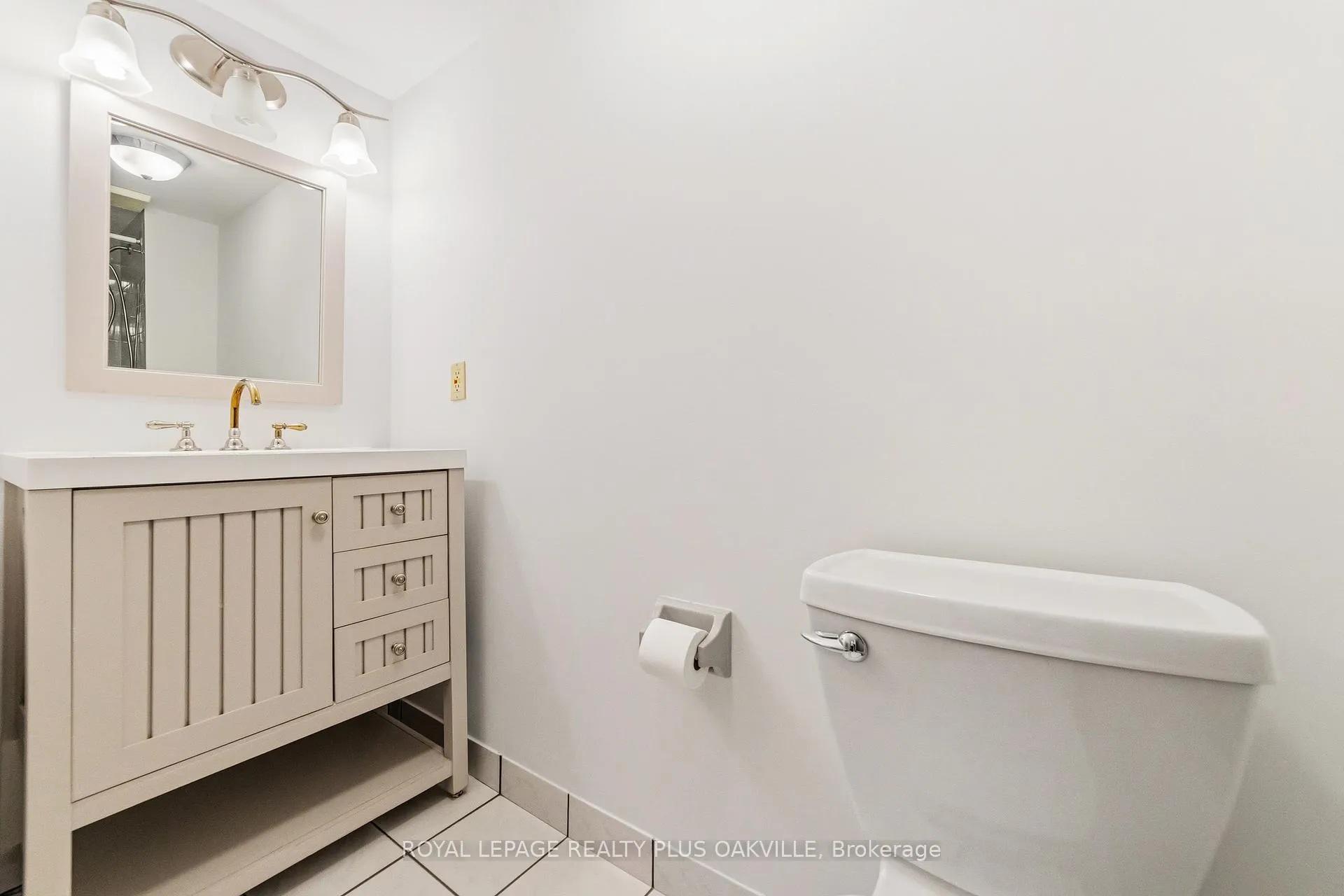 Photo 7 of Unit 404, 100 Bronte Road, Oakville, Bronte — HOMEH