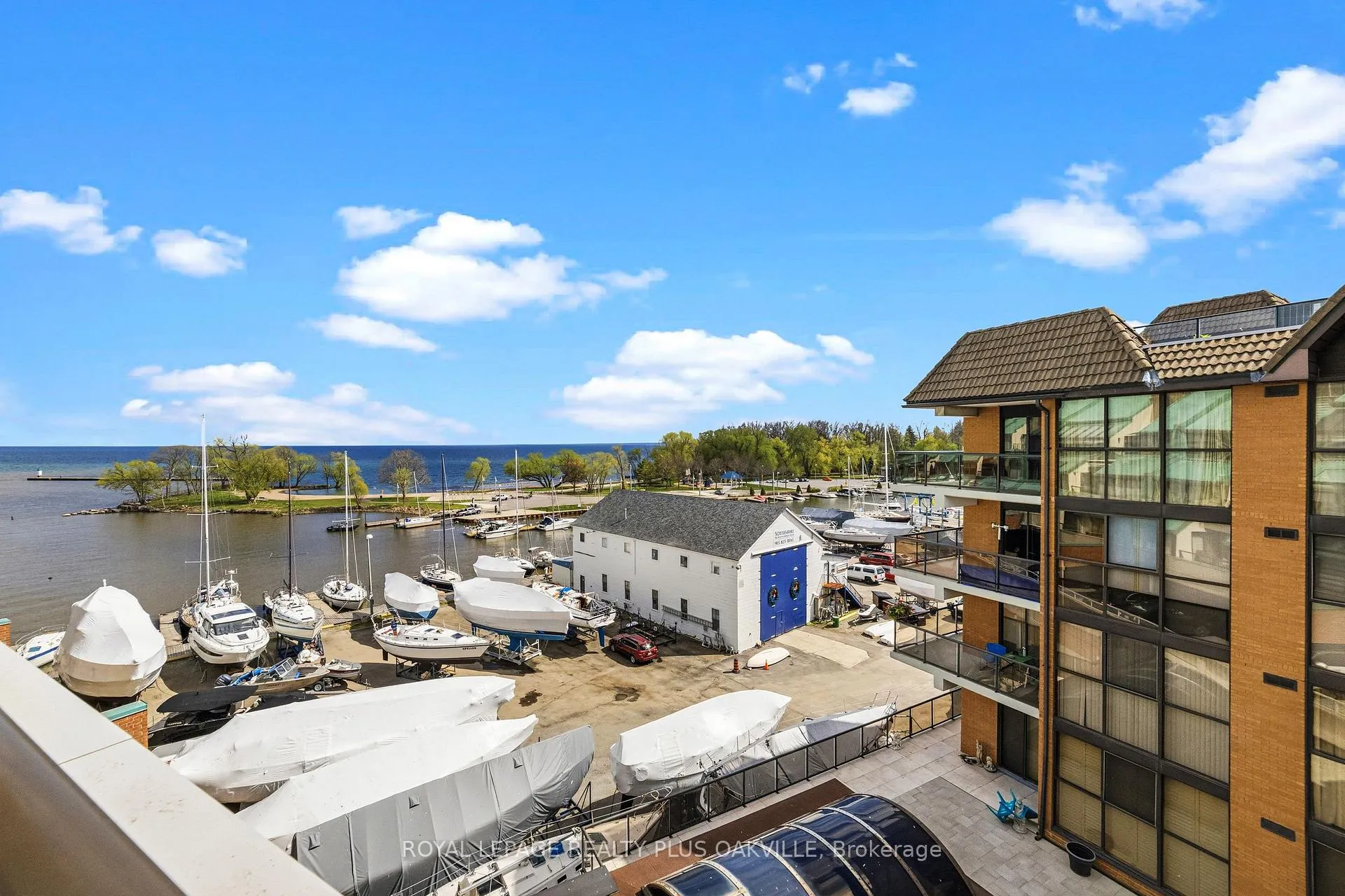 Photo 16 of Unit 404, 100 Bronte Road, Oakville, Bronte — HOMEH