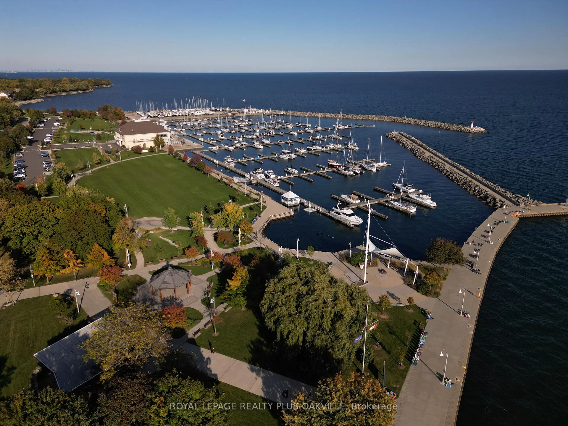 Photo 37 of Unit 404, 100 Bronte Road, Oakville, Bronte — HOMEH