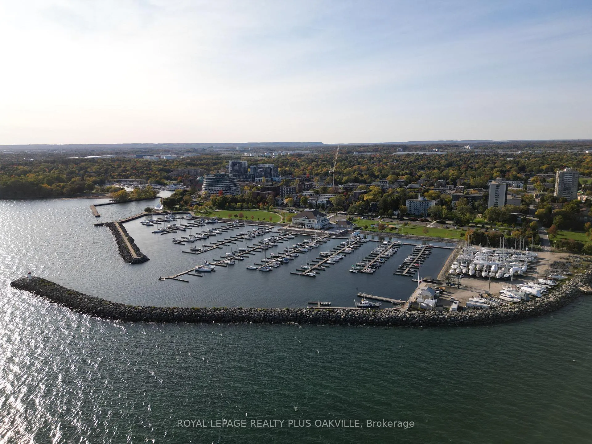 Photo 38 of Unit 404, 100 Bronte Road, Oakville, Bronte — HOMEH