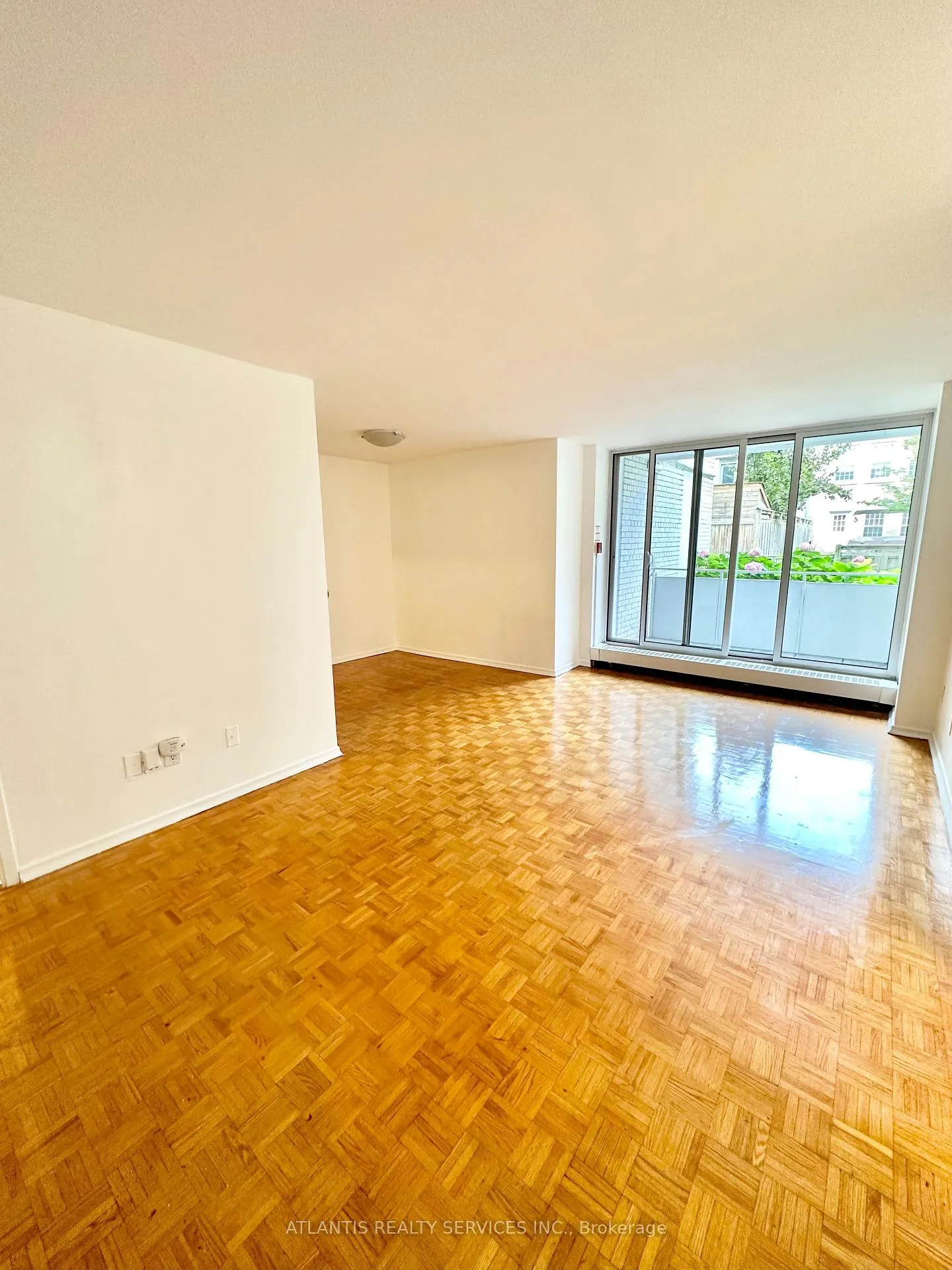 Photo 3 of Unit 110, 80 Montclair Avenue, Toronto, Forest Hill South — HOMEH