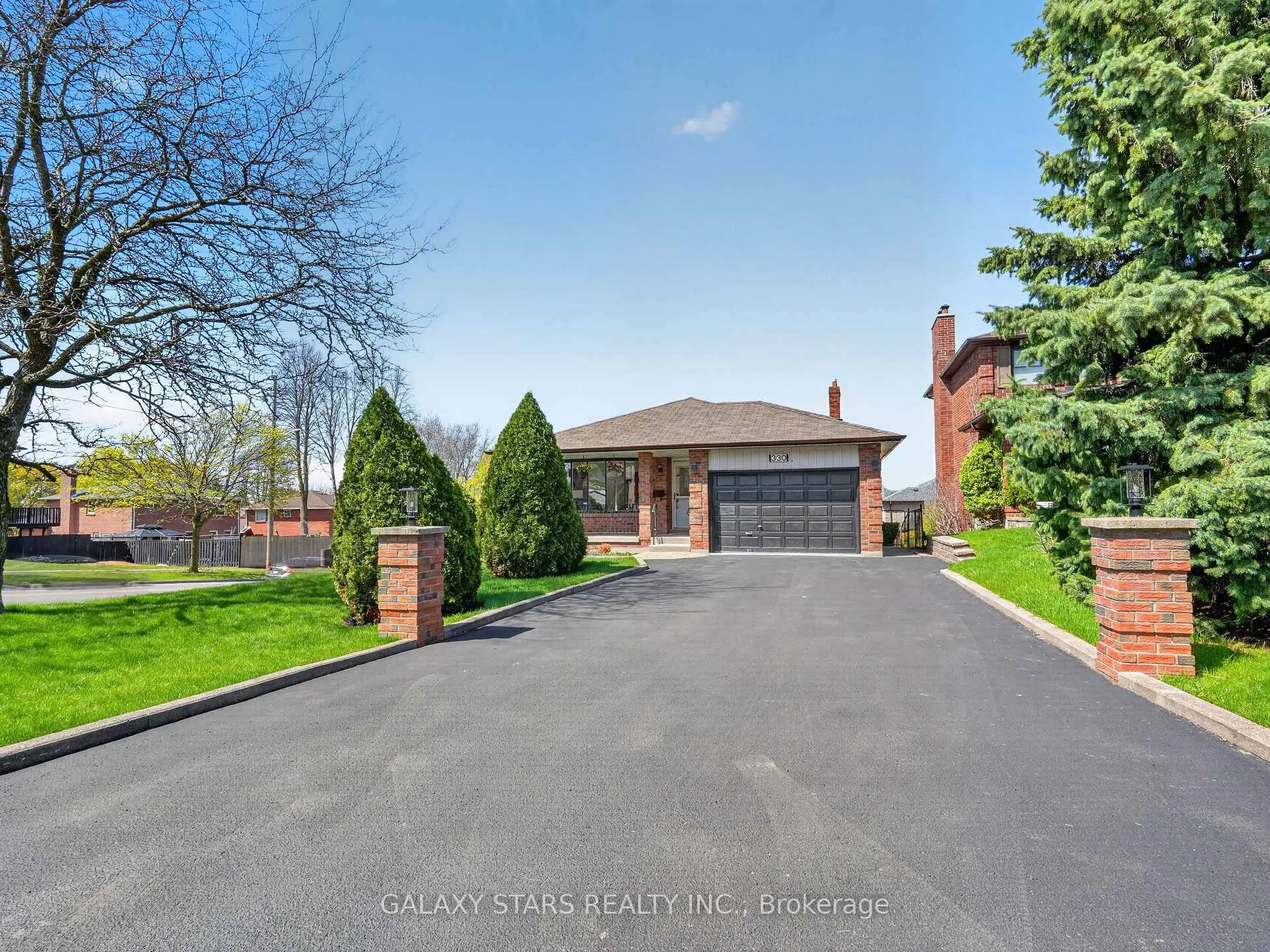 Photo 7 of 330 Cumberland Court, Oshawa, Donevan — HOMEH