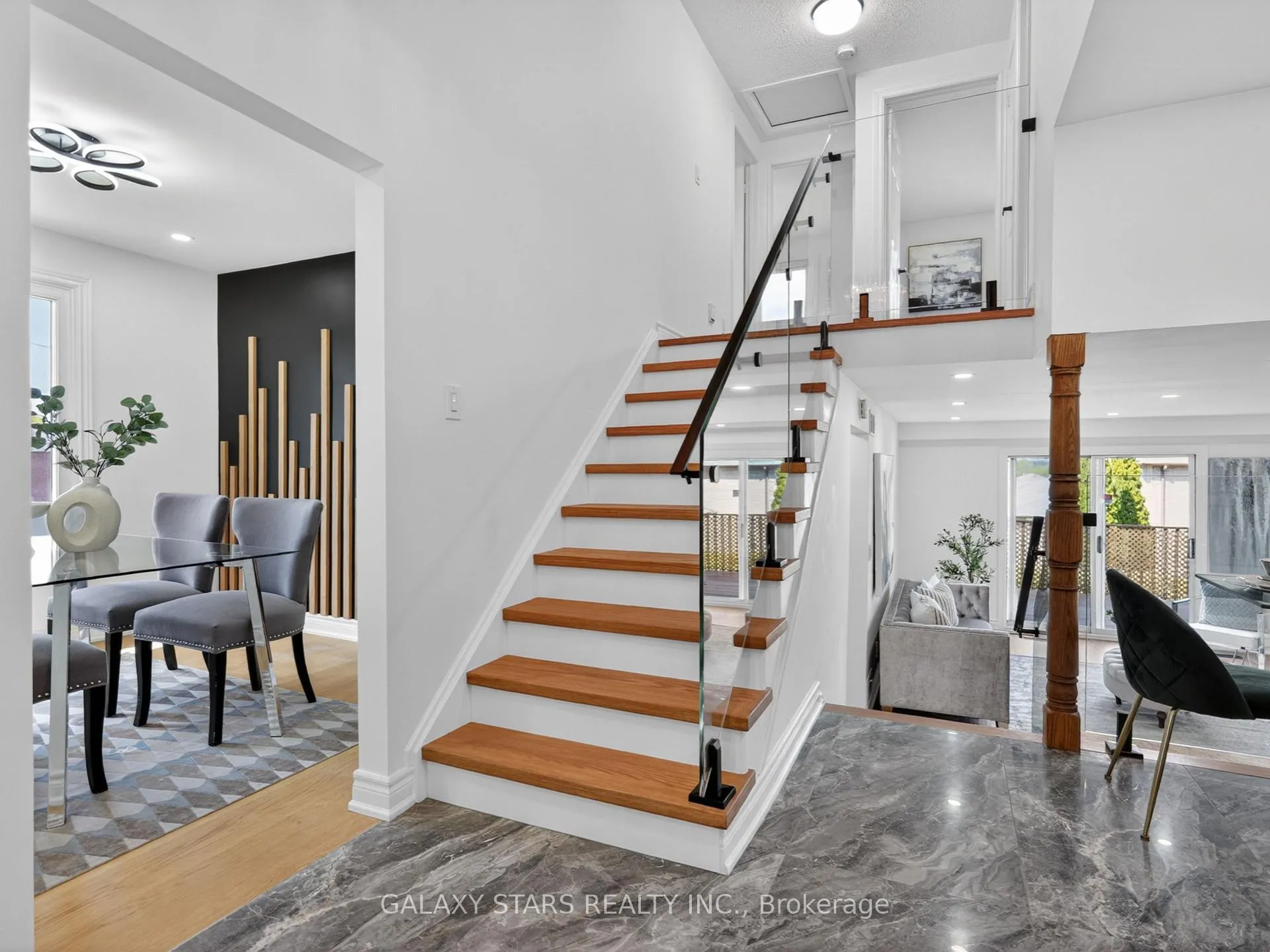 Photo 16 of 330 Cumberland Court, Oshawa, Donevan — HOMEH
