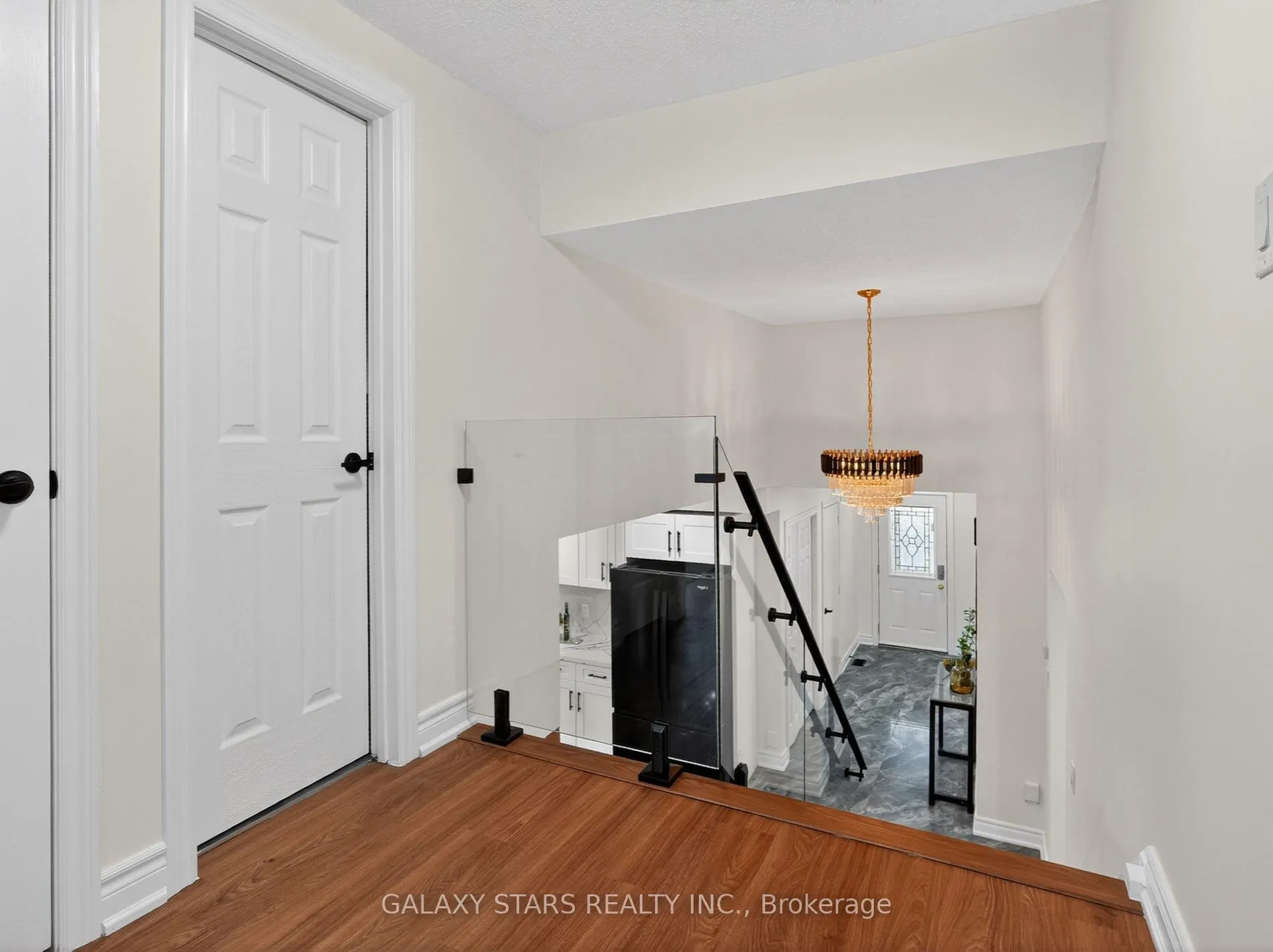 Photo 31 of 330 Cumberland Court, Oshawa, Donevan — HOMEH