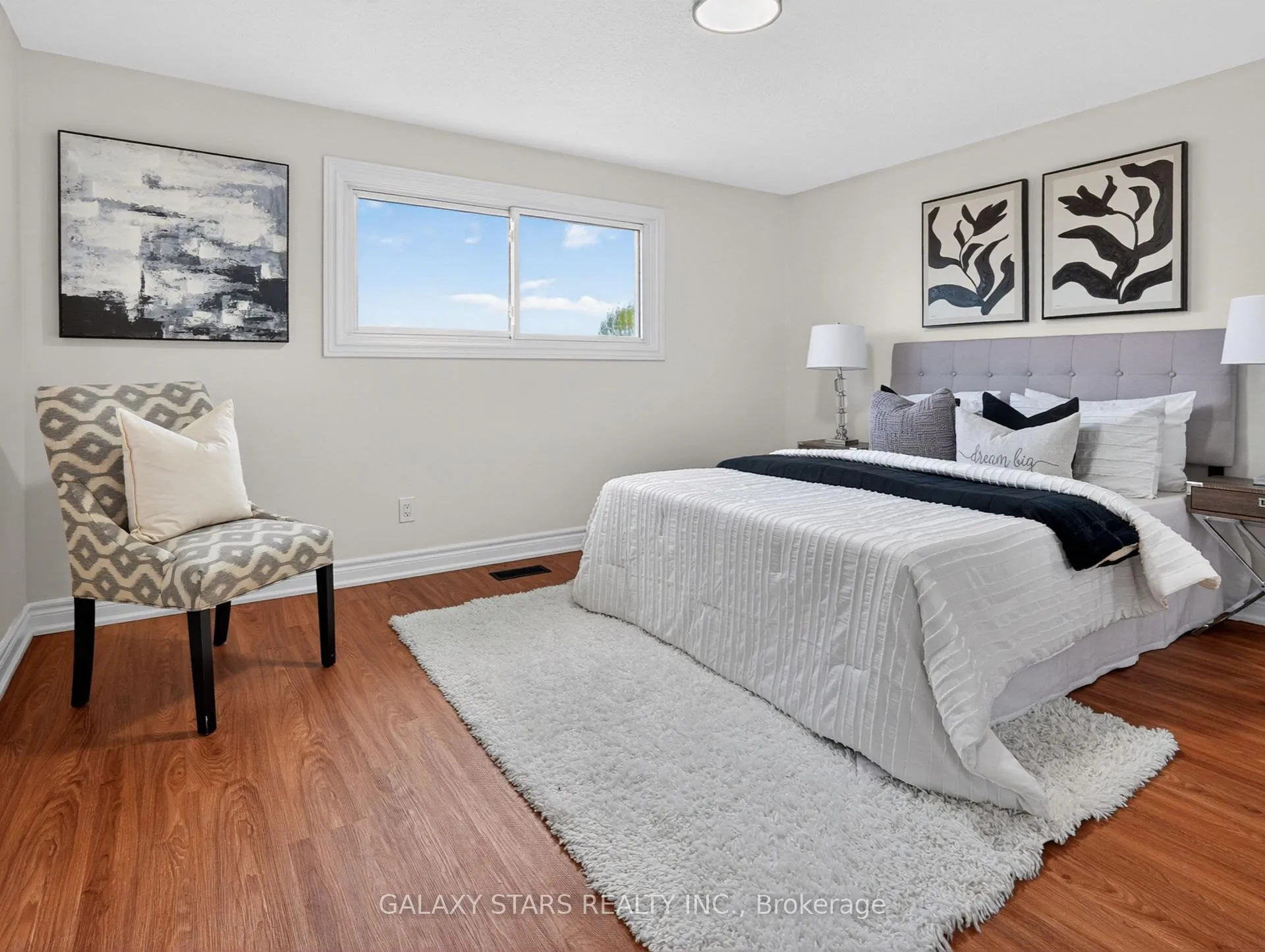 Photo 32 of 330 Cumberland Court, Oshawa, Donevan — HOMEH