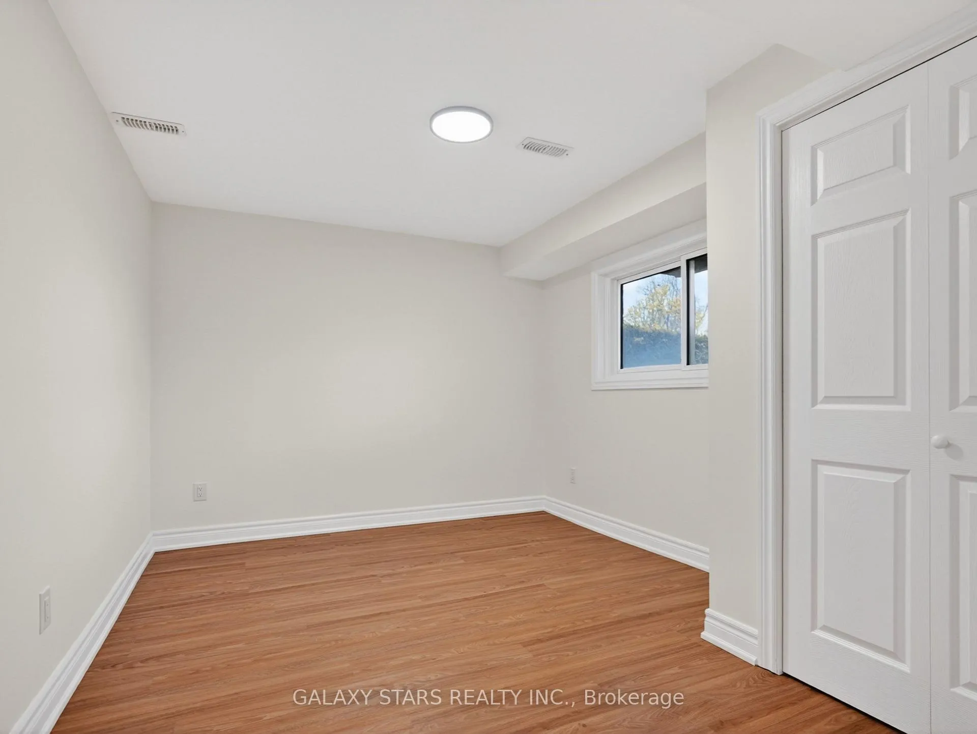 Photo 39 of 330 Cumberland Court, Oshawa, Donevan — HOMEH