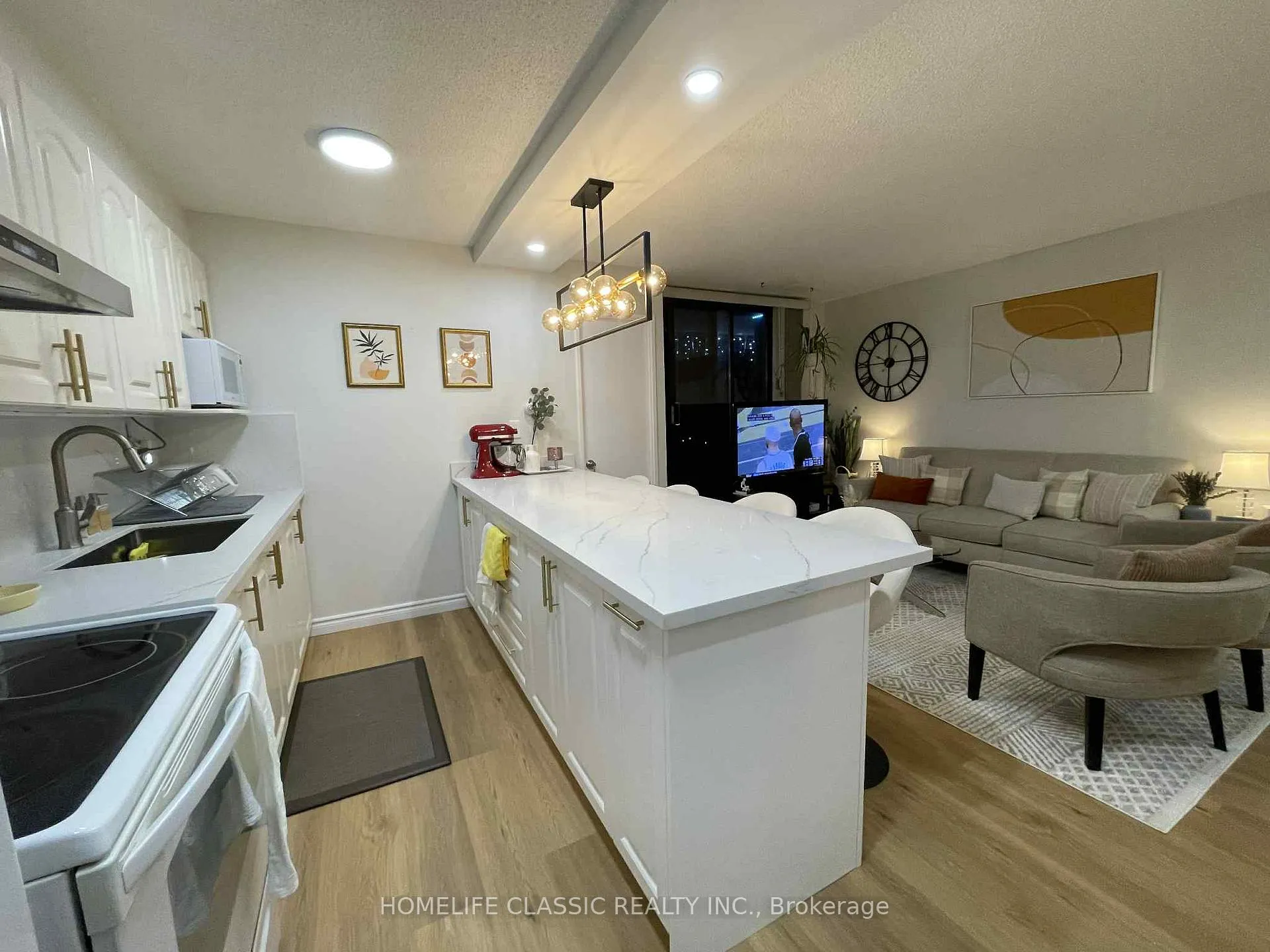 Photo 3 of Unit 603, 90 Ling Road, Scarborough, West Hill — HOMEH
