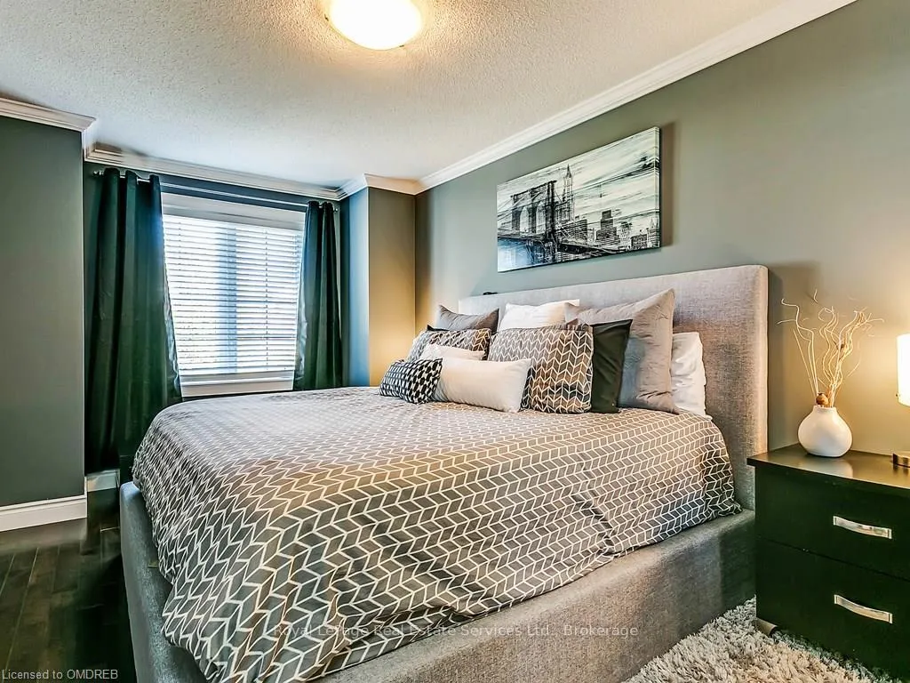 Photo 17 of 3052 Drumloch Avenue, Oakville, Bronte Creek — HOMEH