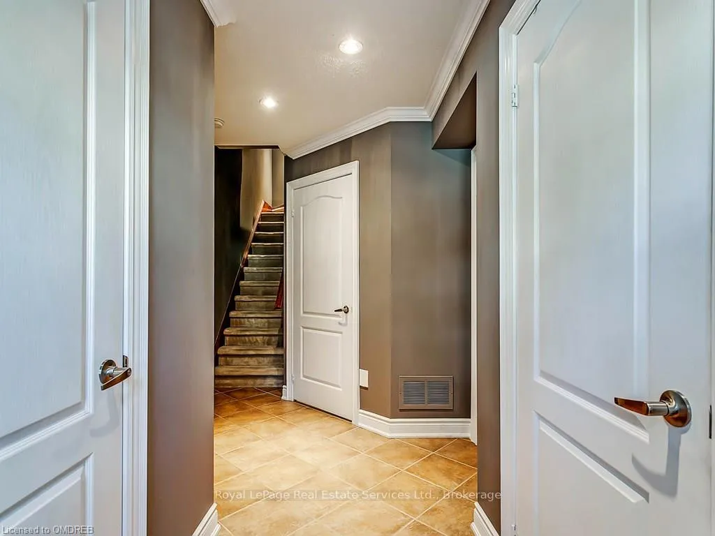 Photo 23 of 3052 Drumloch Avenue, Oakville, Bronte Creek — HOMEH