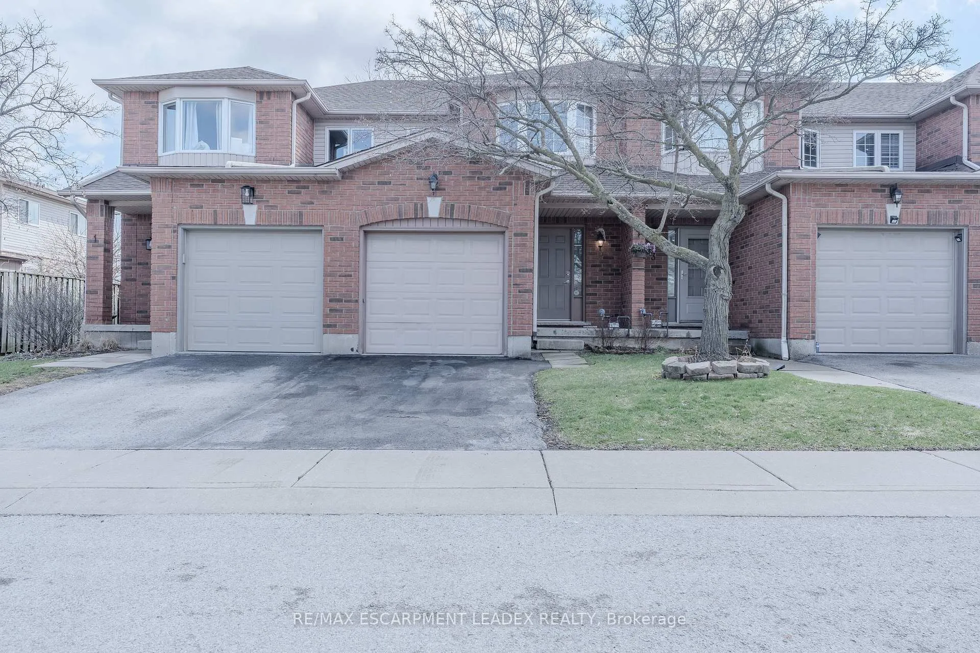 Photo 1 of Unit 2, 171 Highbury Drive, Hamilton, Stoney Creek Mountain — HOMEH