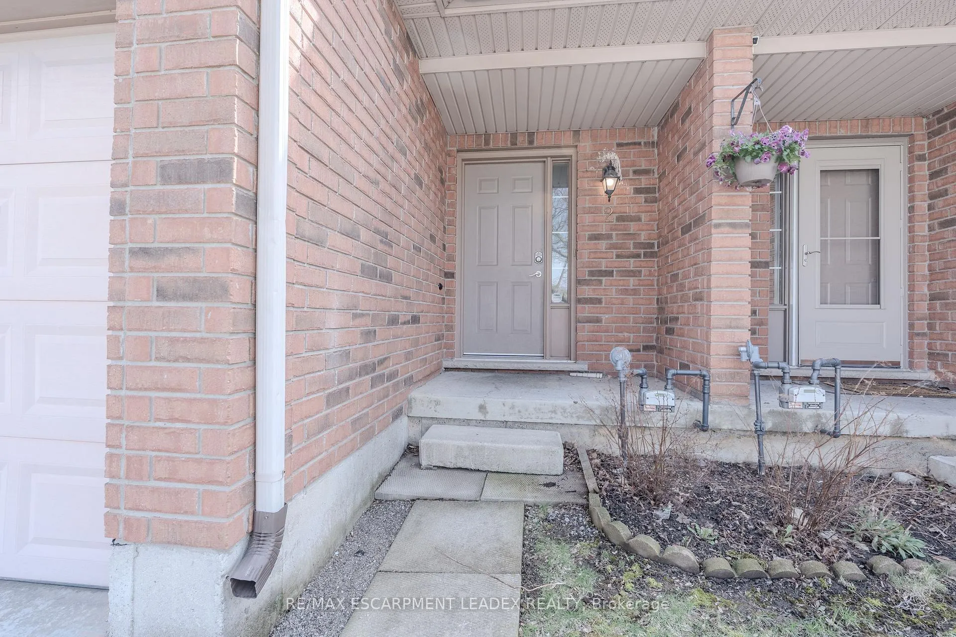 Photo 3 of Unit 2, 171 Highbury Drive, Hamilton, Stoney Creek Mountain — HOMEH
