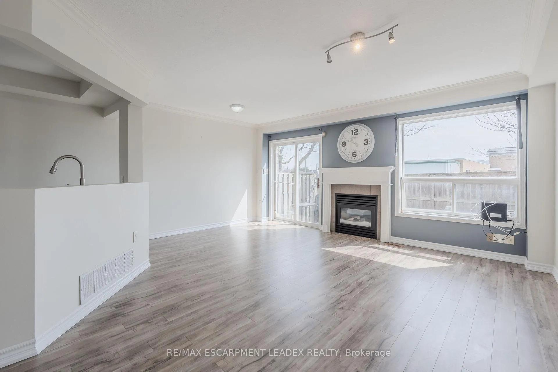 Photo 13 of Unit 2, 171 Highbury Drive, Hamilton, Stoney Creek Mountain — HOMEH