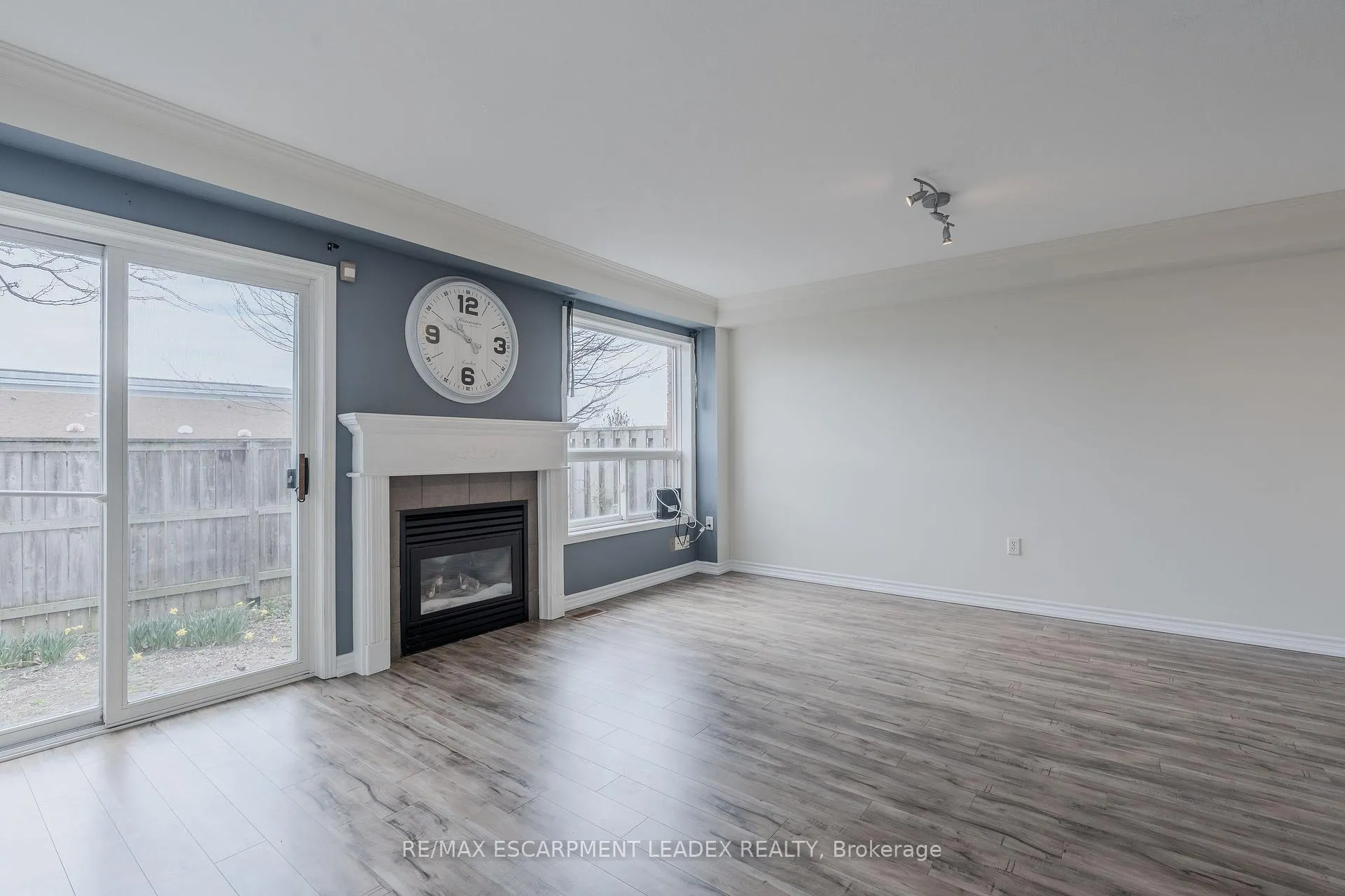 Photo 14 of Unit 2, 171 Highbury Drive, Hamilton, Stoney Creek Mountain — HOMEH