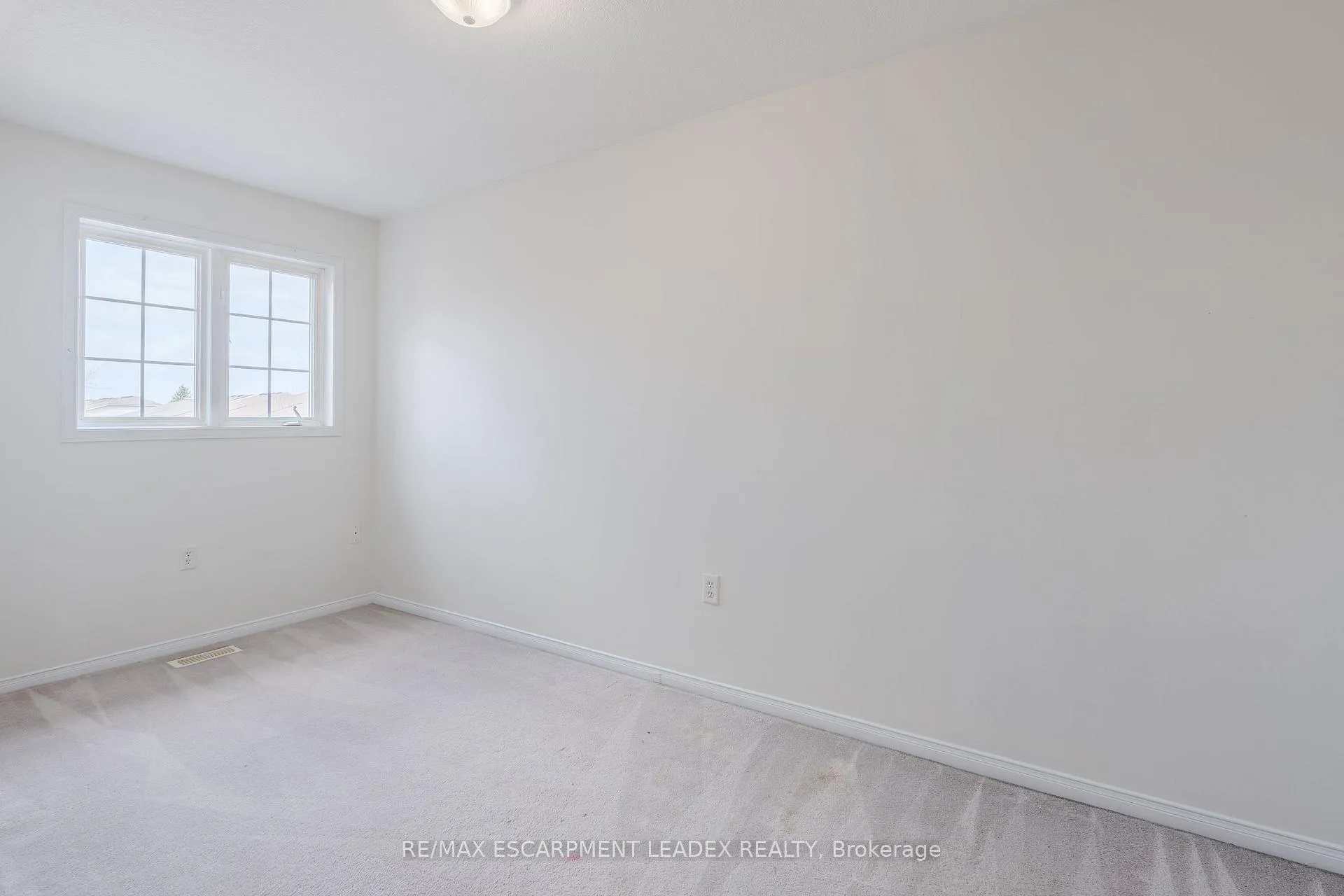 Photo 27 of Unit 2, 171 Highbury Drive, Hamilton, Stoney Creek Mountain — HOMEH
