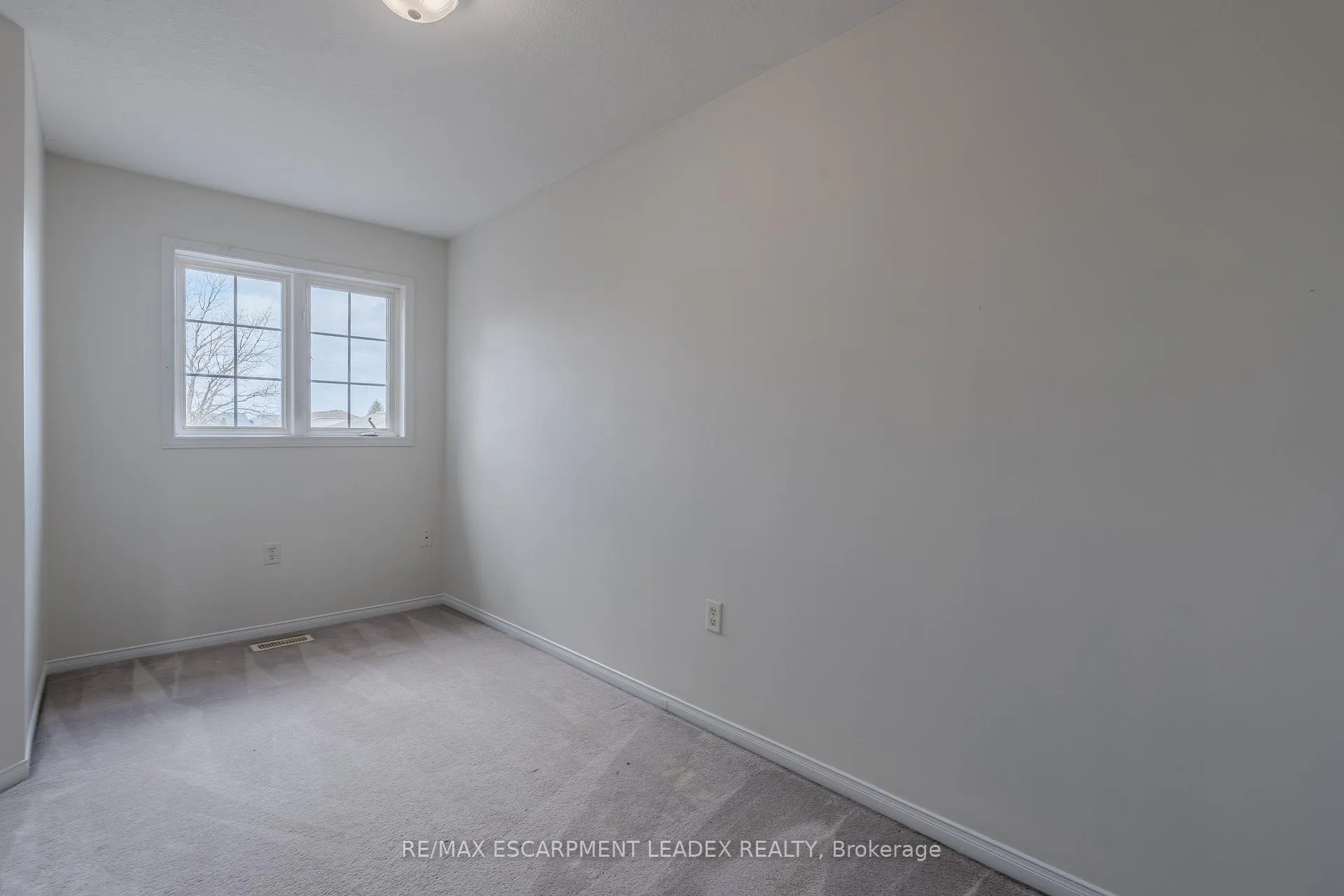 Photo 28 of Unit 2, 171 Highbury Drive, Hamilton, Stoney Creek Mountain — HOMEH