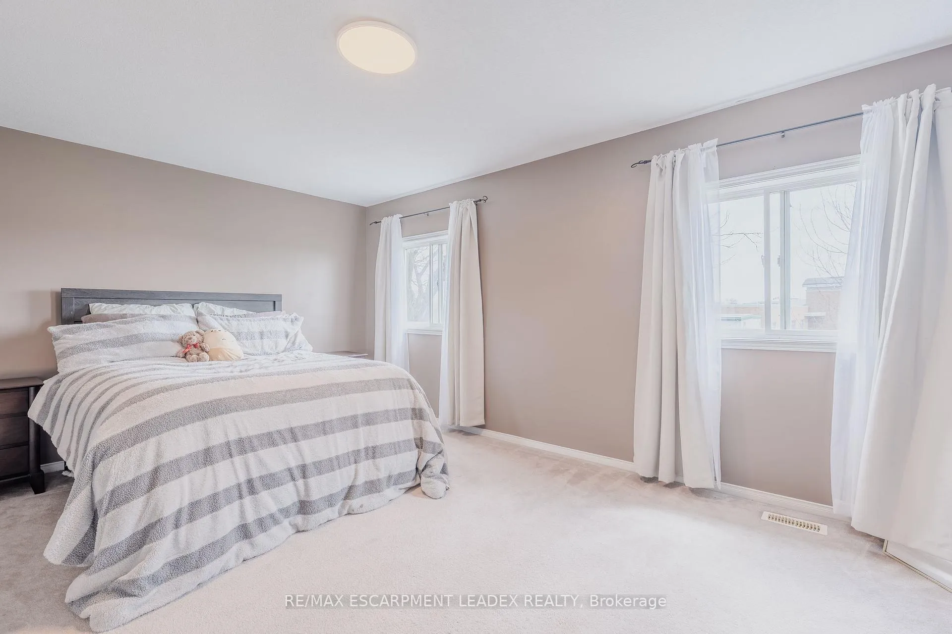 Photo 33 of Unit 2, 171 Highbury Drive, Hamilton, Stoney Creek Mountain — HOMEH