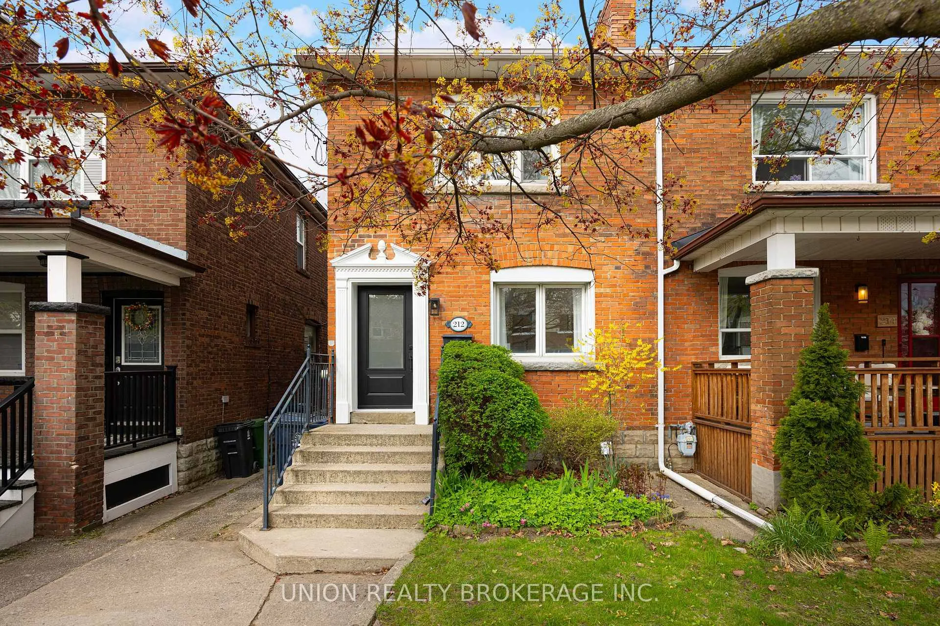Photo 1 of 212 Dewhurst Boulevard, Toronto, Danforth Village-East York — HOMEH