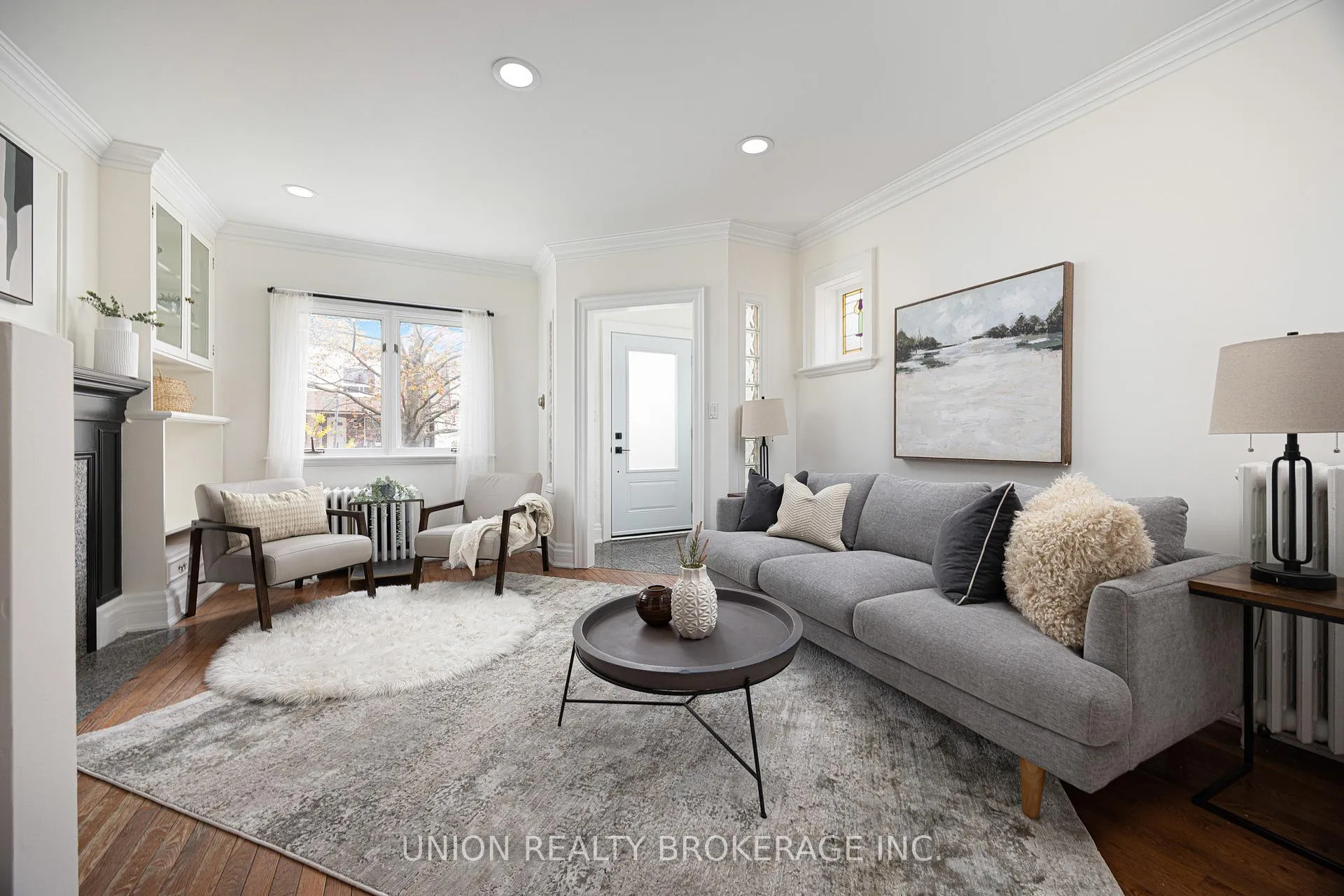 Photo 3 of 212 Dewhurst Boulevard, Toronto, Danforth Village-East York — HOMEH