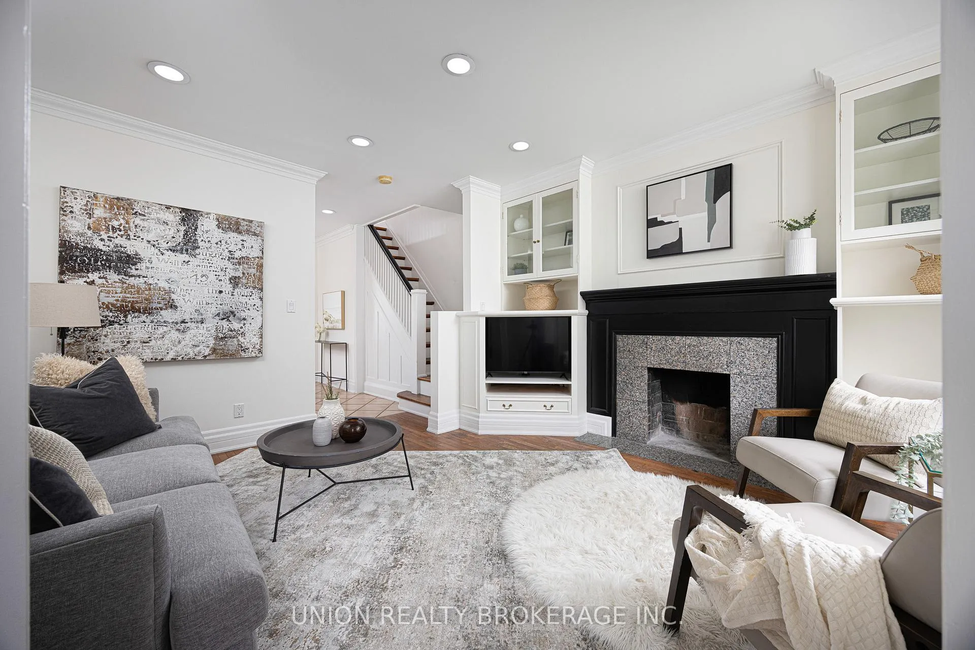 Photo 5 of 212 Dewhurst Boulevard, Toronto, Danforth Village-East York — HOMEH