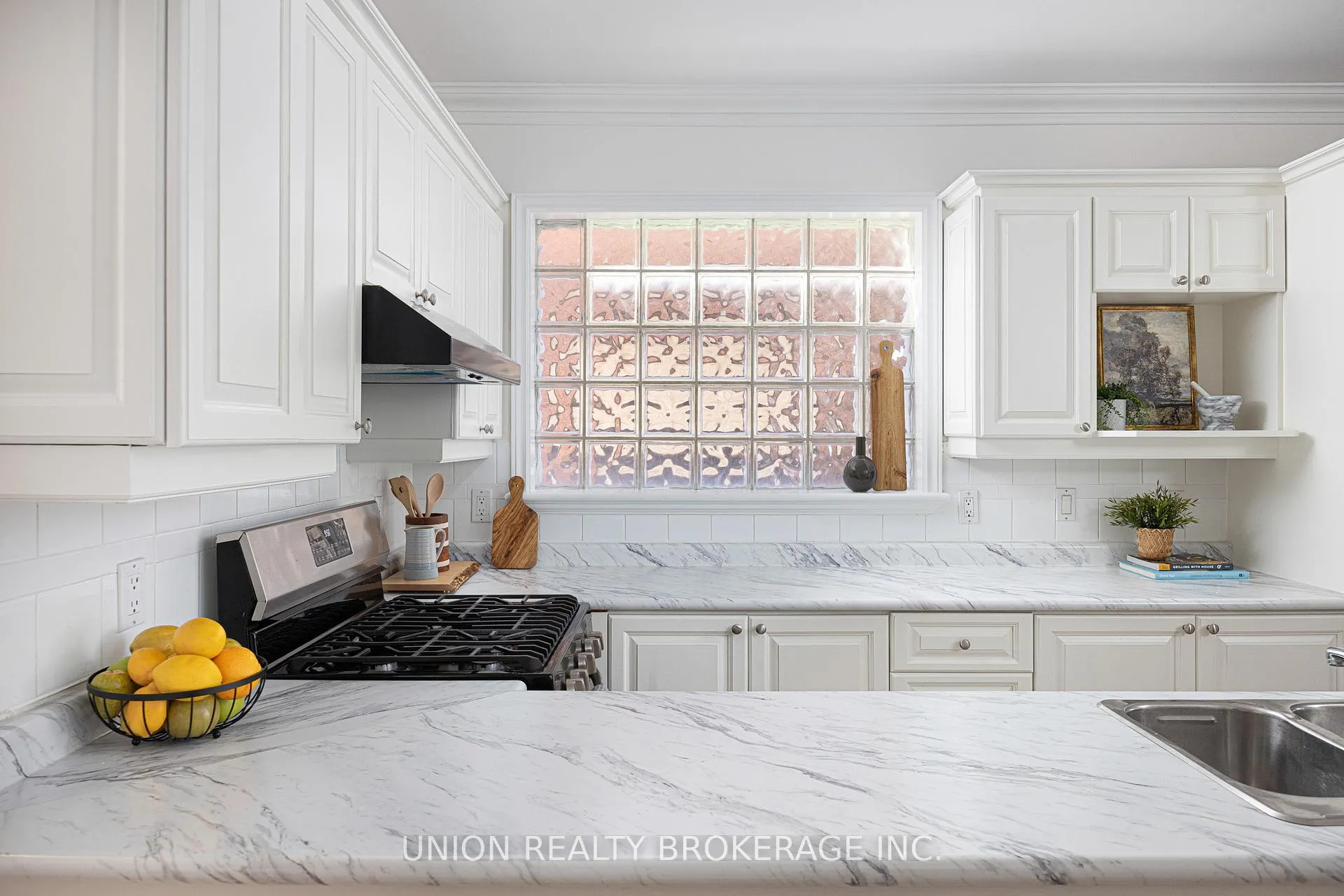 Photo 11 of 212 Dewhurst Boulevard, Toronto, Danforth Village-East York — HOMEH
