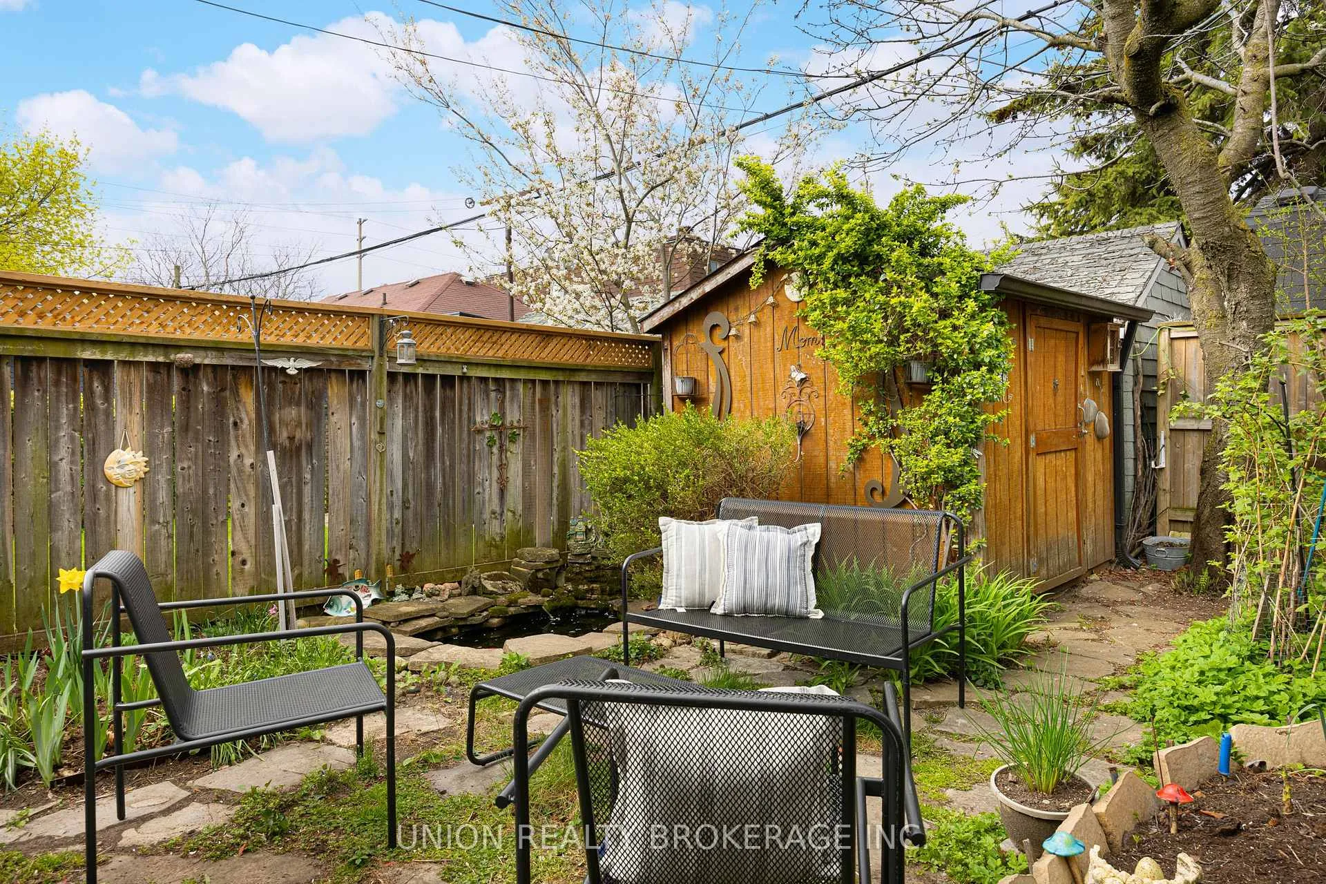 Photo 36 of 212 Dewhurst Boulevard, Toronto, Danforth Village-East York — HOMEH