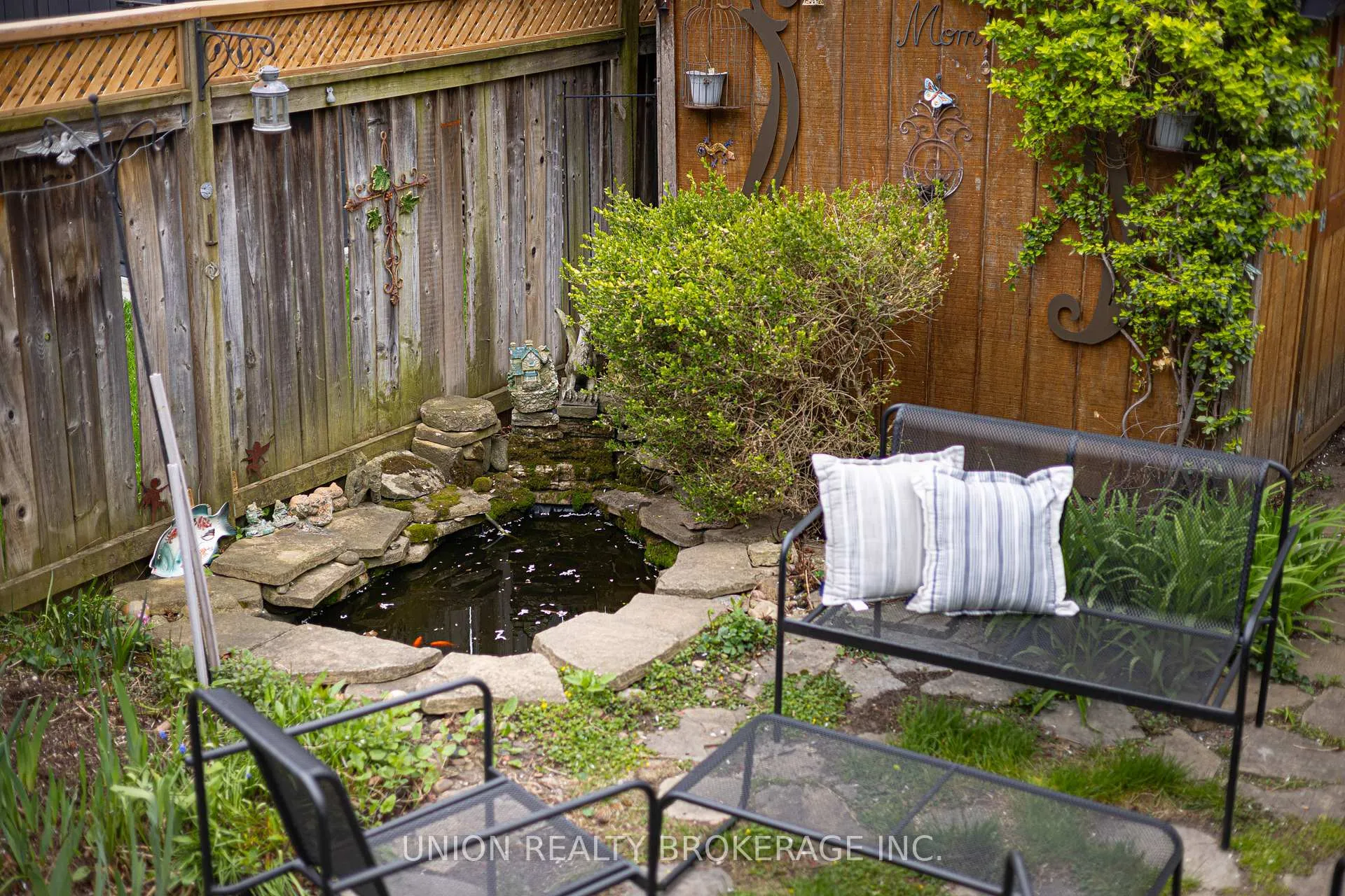 Photo 37 of 212 Dewhurst Boulevard, Toronto, Danforth Village-East York — HOMEH