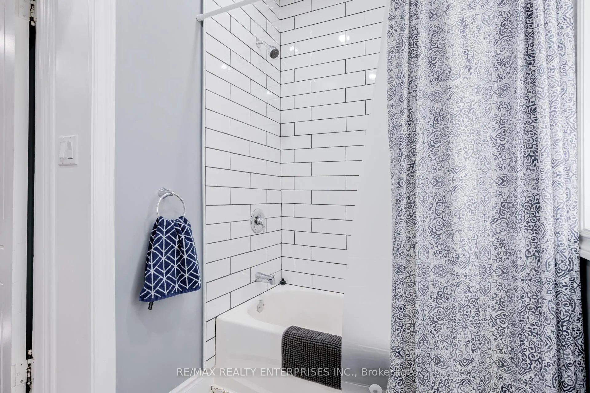 Photo 14 of 20 Sherman Avenue S, Hamilton, Gibson — HOMEH