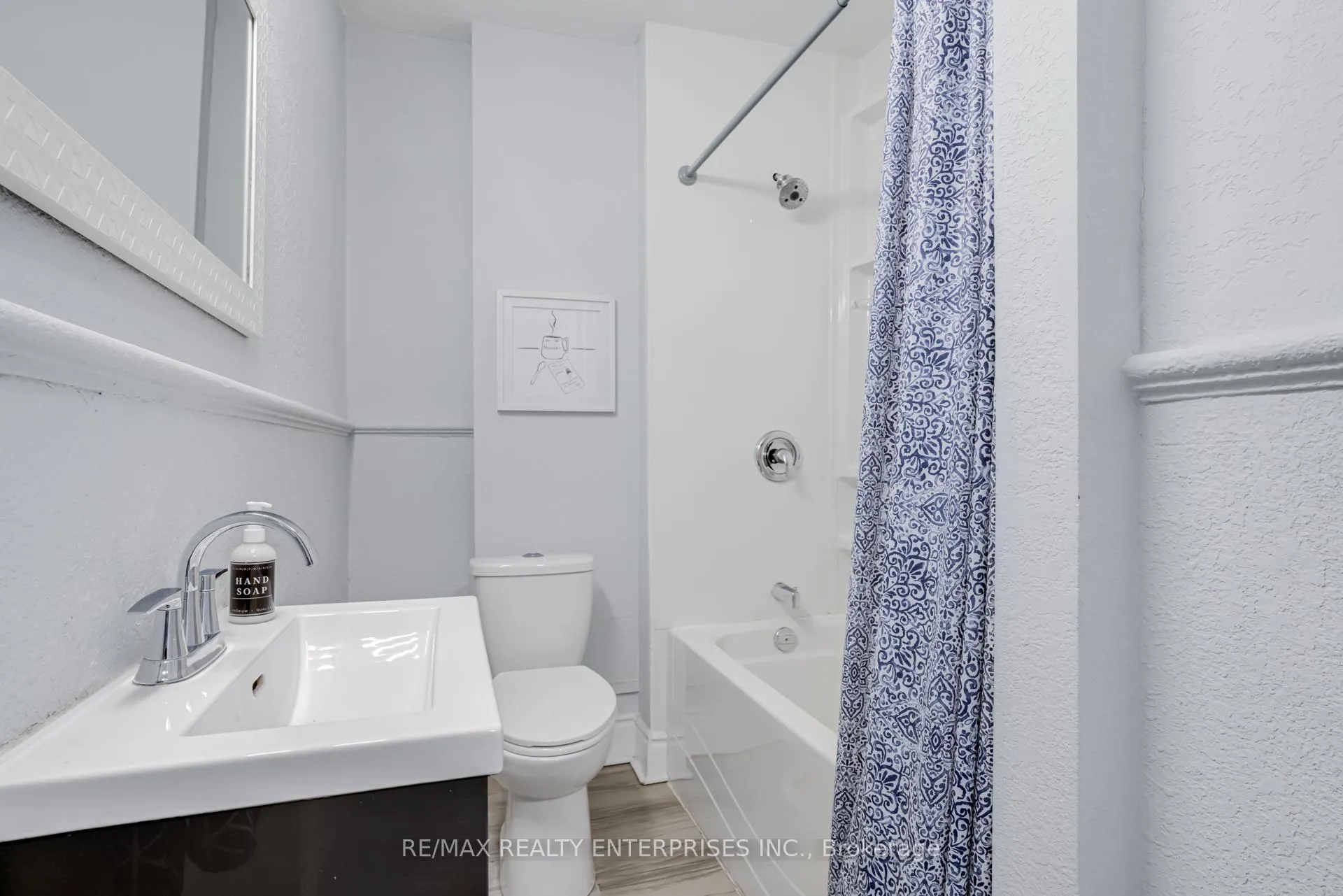 Photo 24 of 20 Sherman Avenue S, Hamilton, Gibson — HOMEH