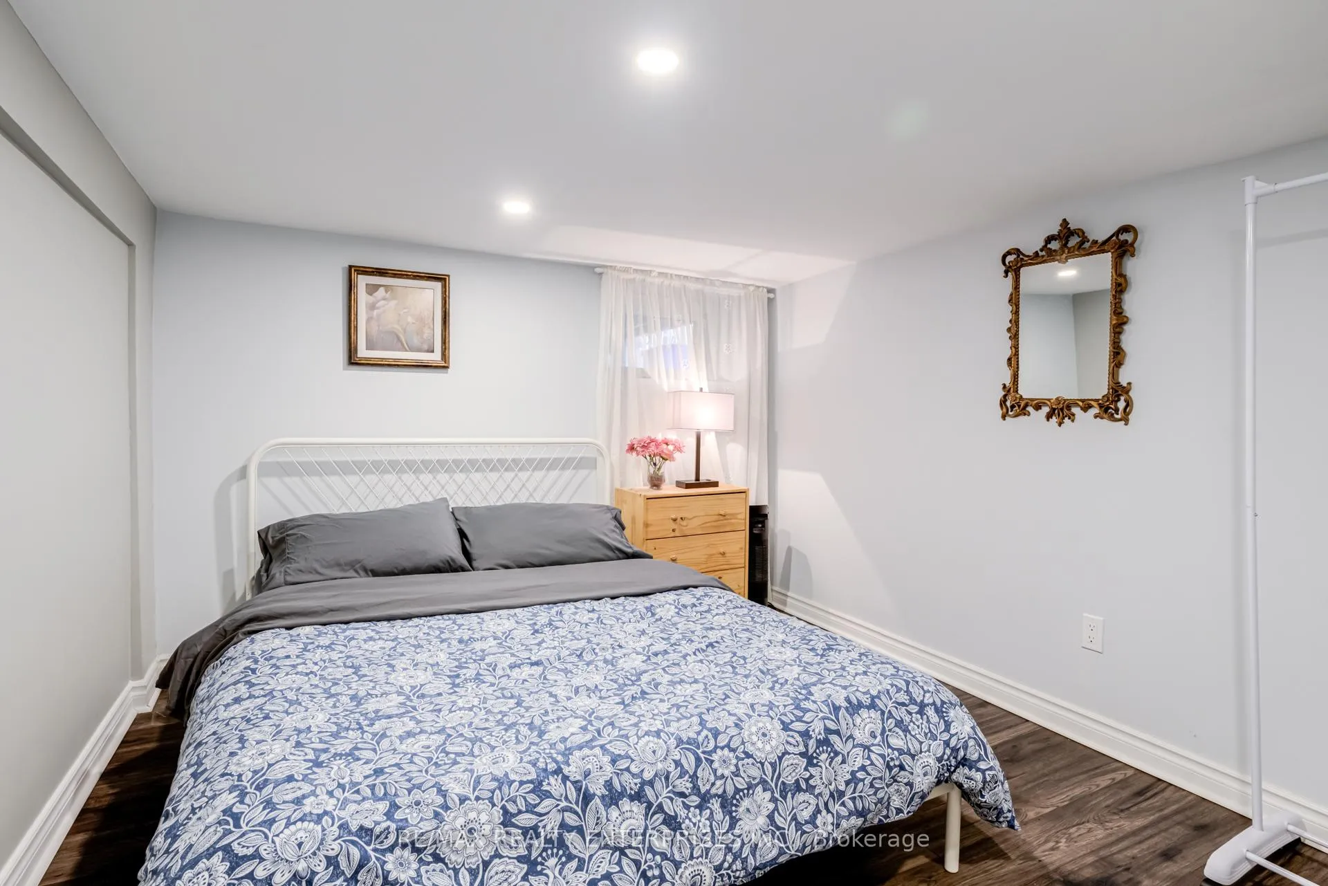 Photo 31 of 20 Sherman Avenue S, Hamilton, Gibson — HOMEH