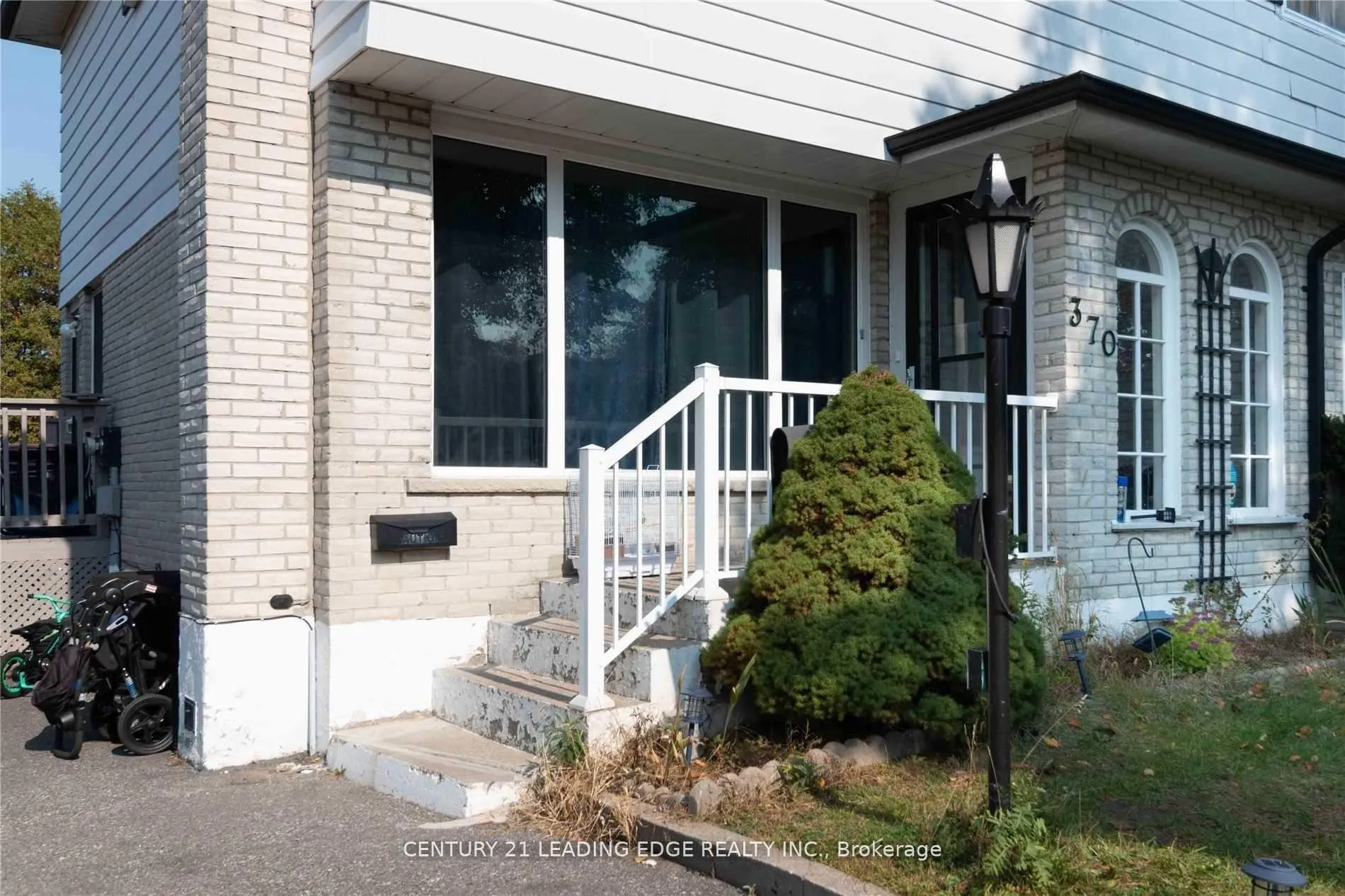 Photo 1 of 370 Durham Court, Oshawa, Vanier — HOMEH