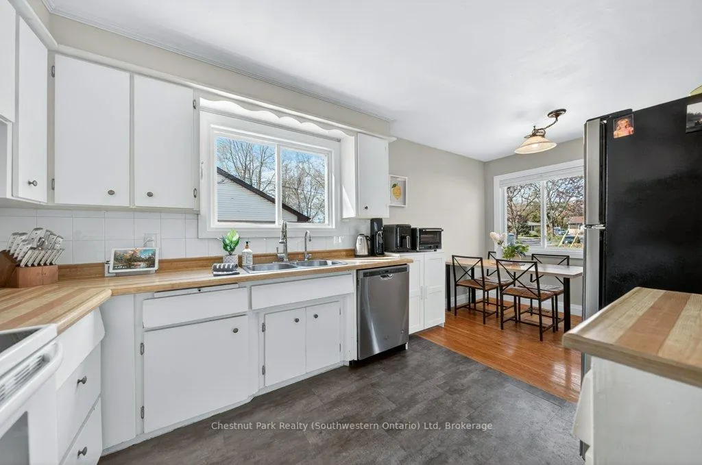 Photo 24 of 76 Freeman Avenue, Guelph, Riverside Park — HOMEH