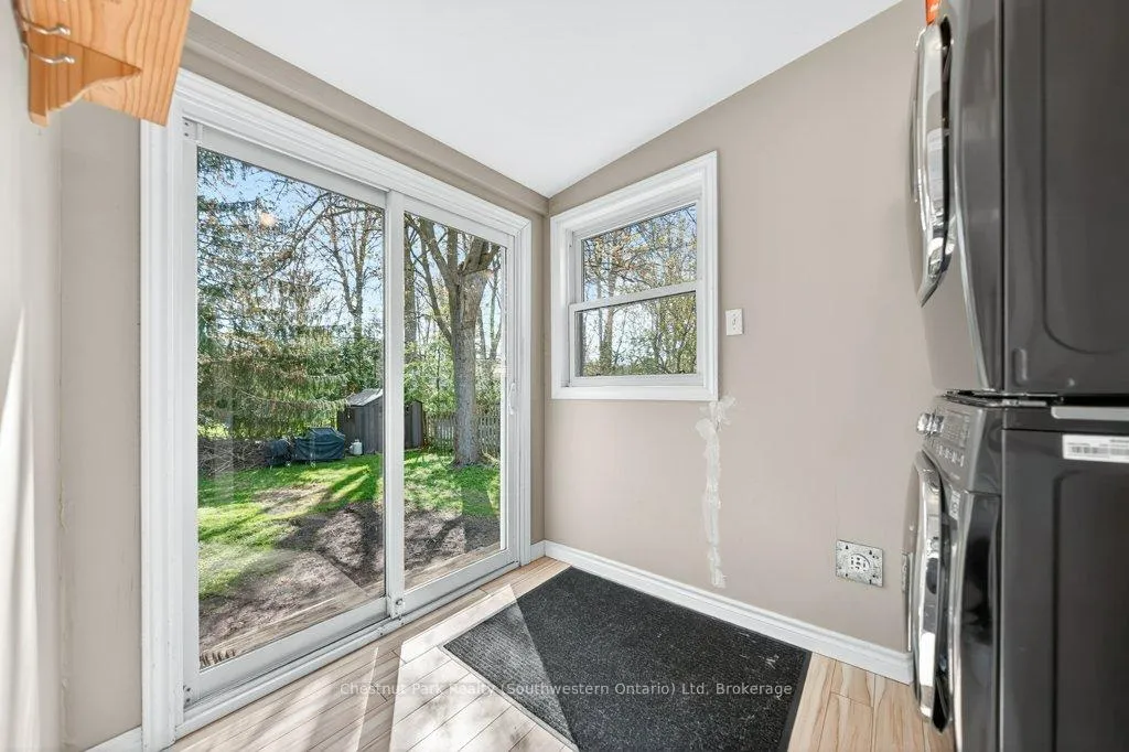 Photo 29 of 76 Freeman Avenue, Guelph, Riverside Park — HOMEH