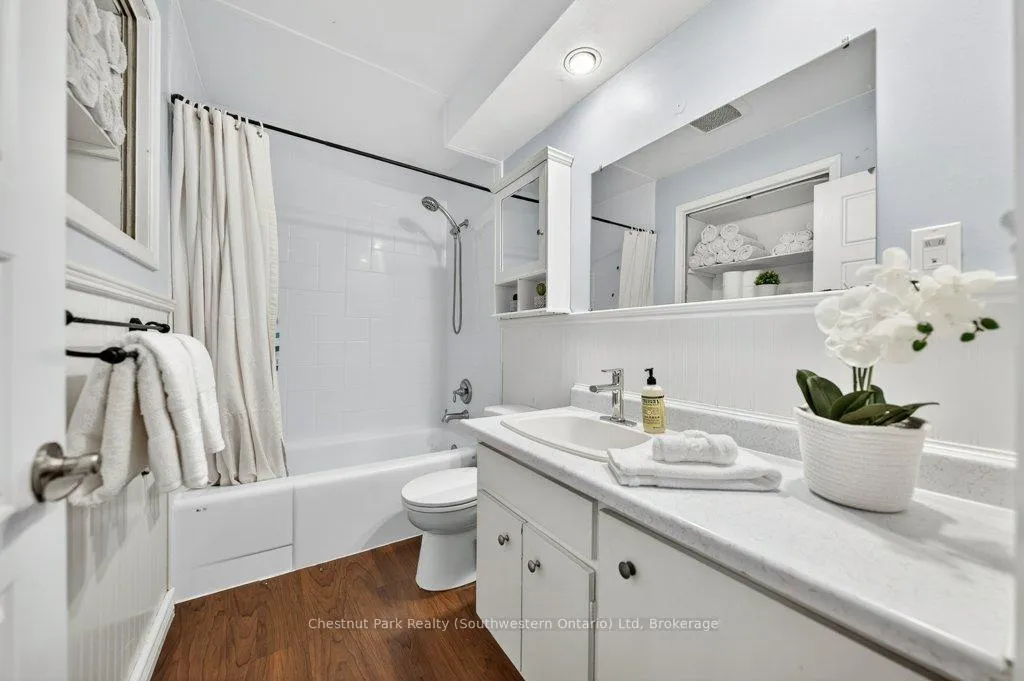 Photo 31 of 76 Freeman Avenue, Guelph, Riverside Park — HOMEH