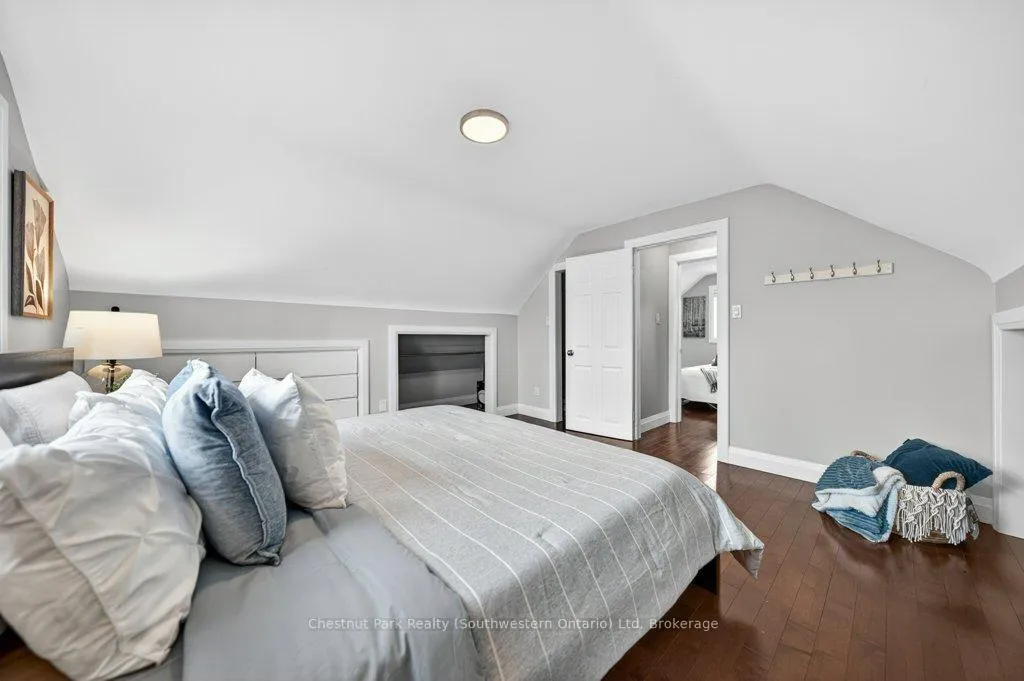 Photo 33 of 76 Freeman Avenue, Guelph, Riverside Park — HOMEH
