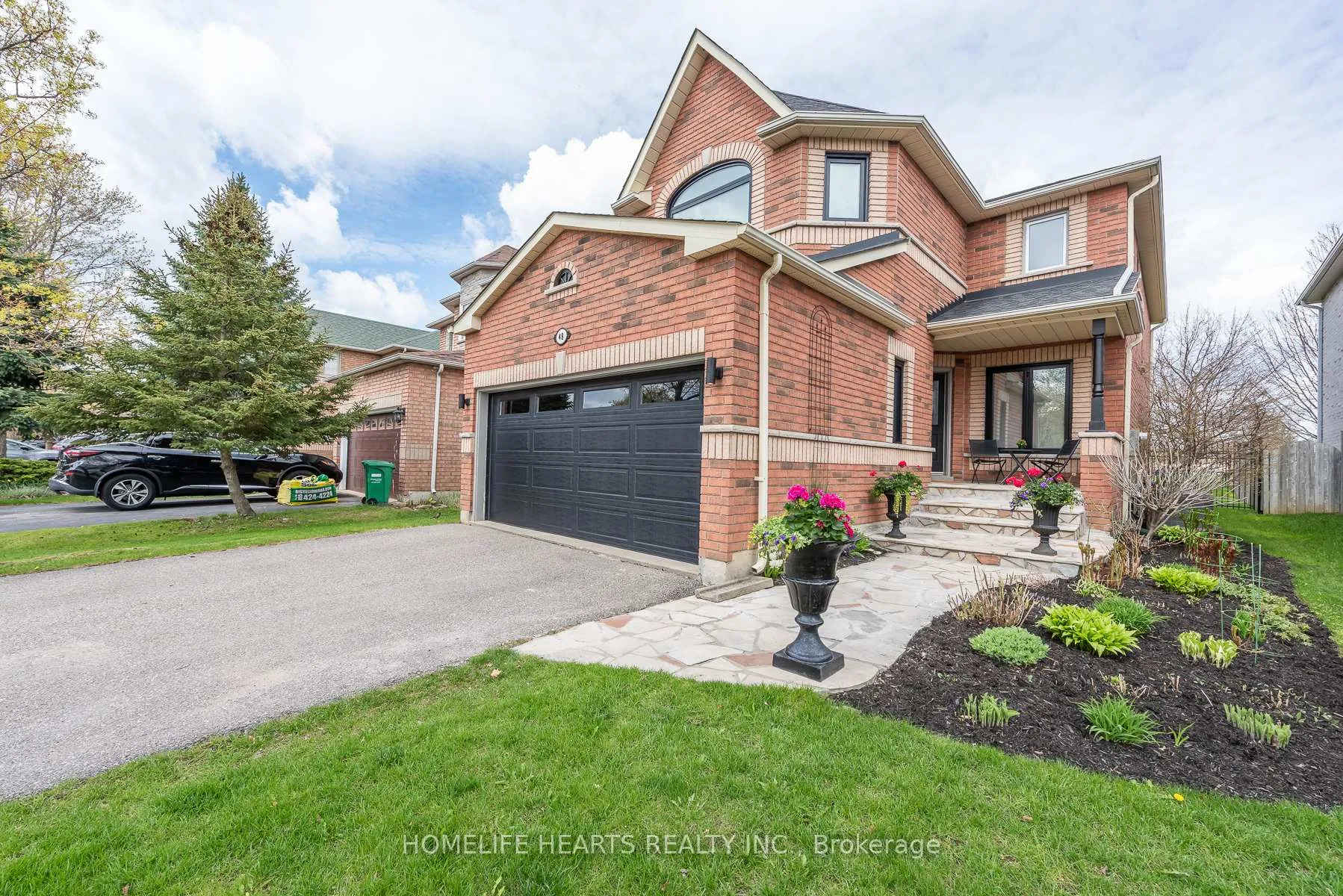 Photo 1 of 48 Baccarat Crescent, Brampton, Snelgrove — HOMEH