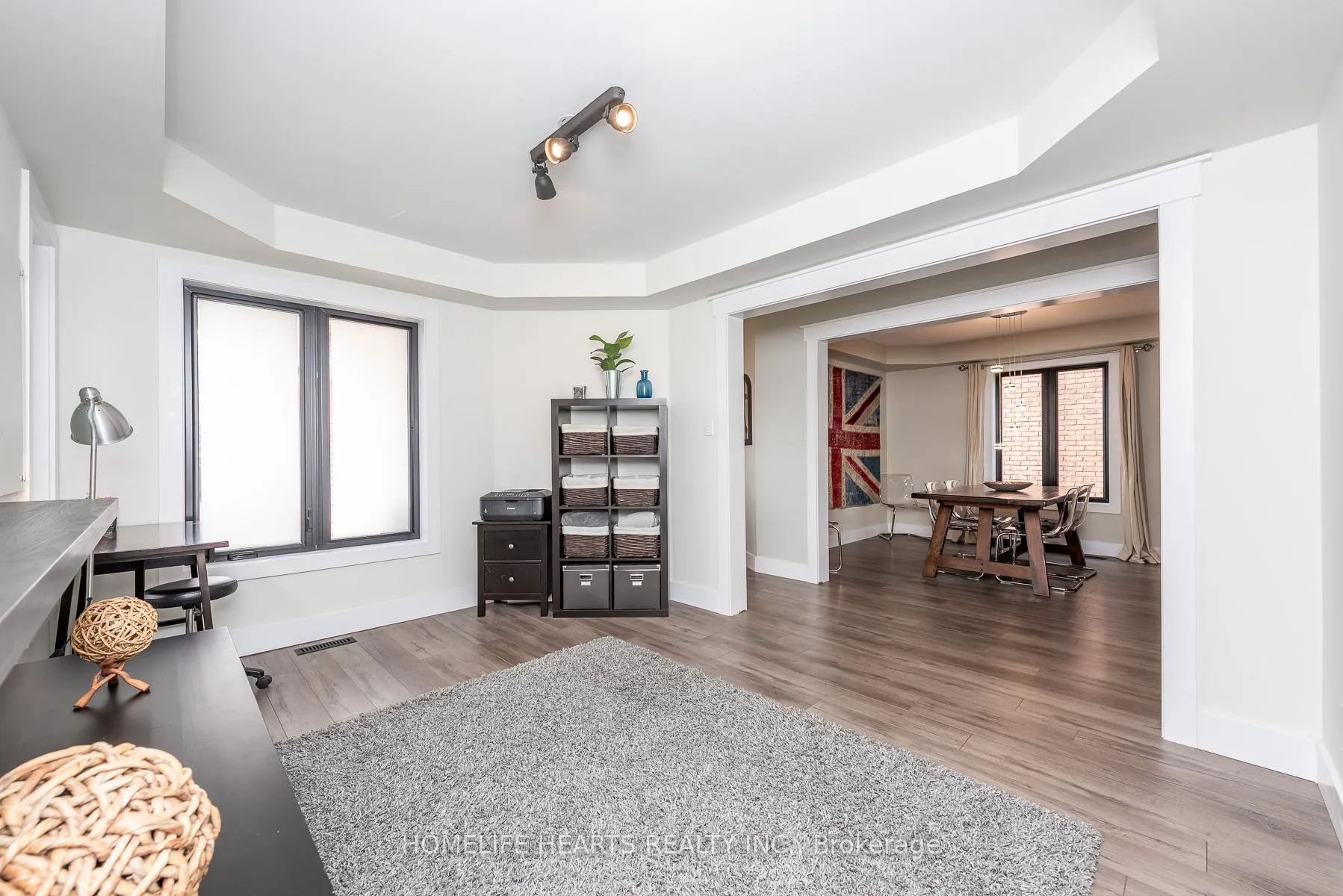 Photo 4 of 48 Baccarat Crescent, Brampton, Snelgrove — HOMEH