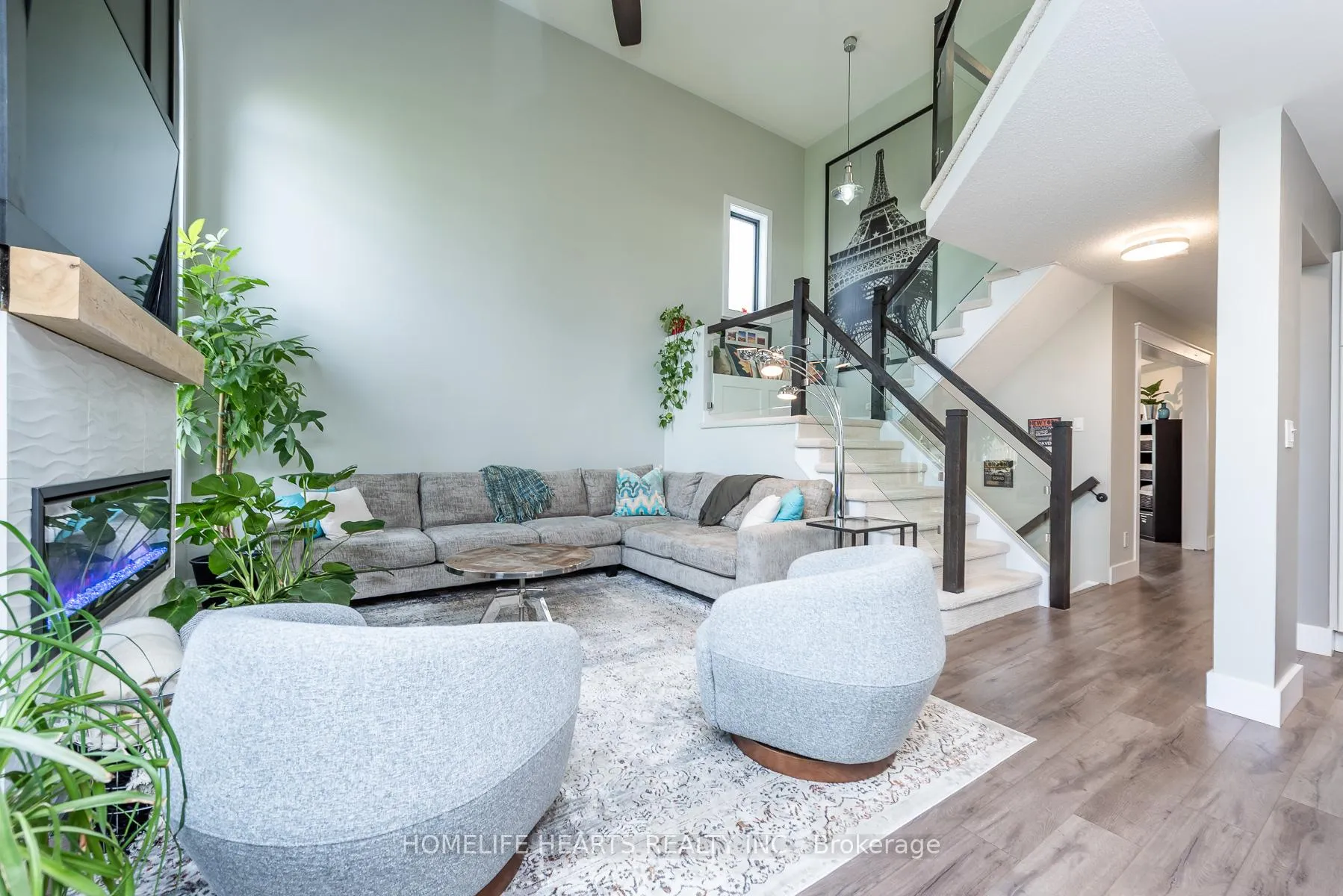 Photo 8 of 48 Baccarat Crescent, Brampton, Snelgrove — HOMEH