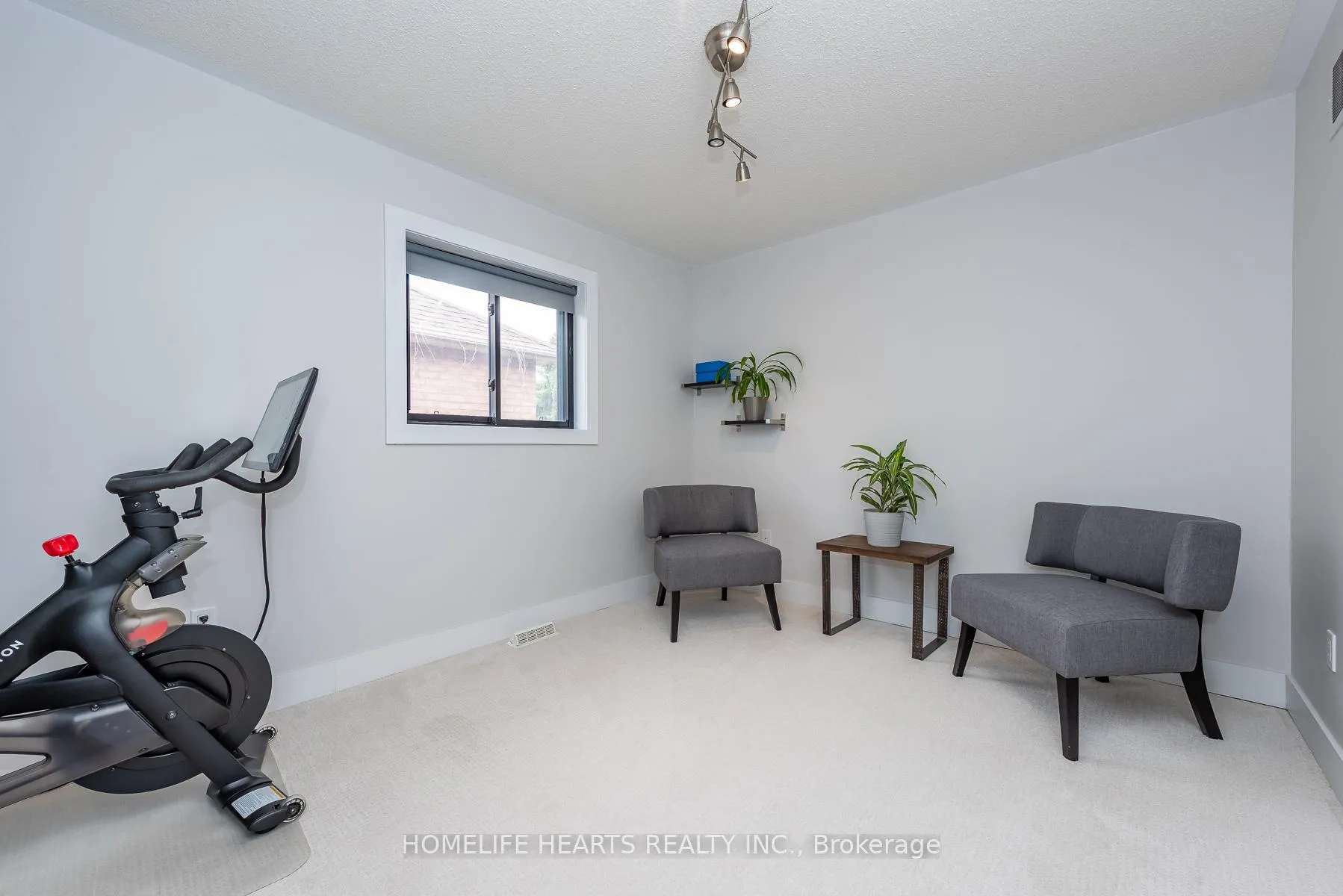 Photo 21 of 48 Baccarat Crescent, Brampton, Snelgrove — HOMEH