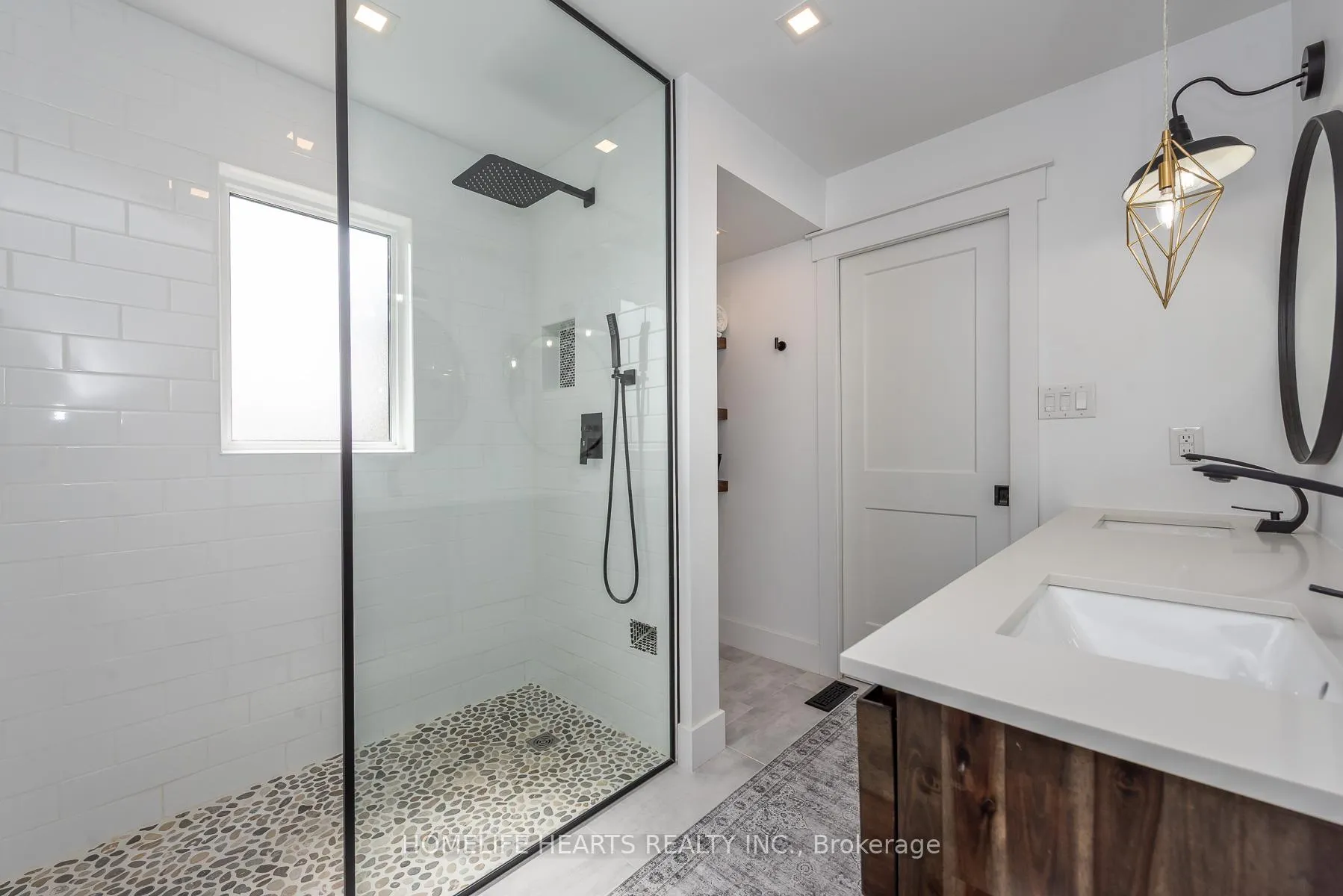 Photo 29 of 48 Baccarat Crescent, Brampton, Snelgrove — HOMEH