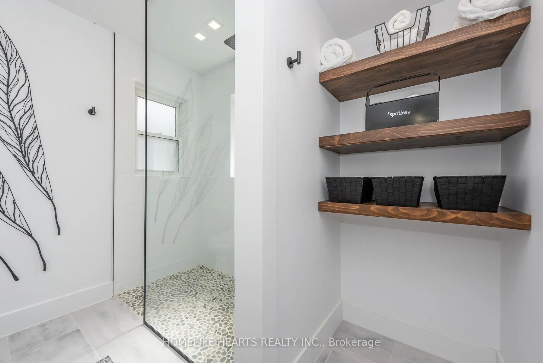 Photo 30 of 48 Baccarat Crescent, Brampton, Snelgrove — HOMEH