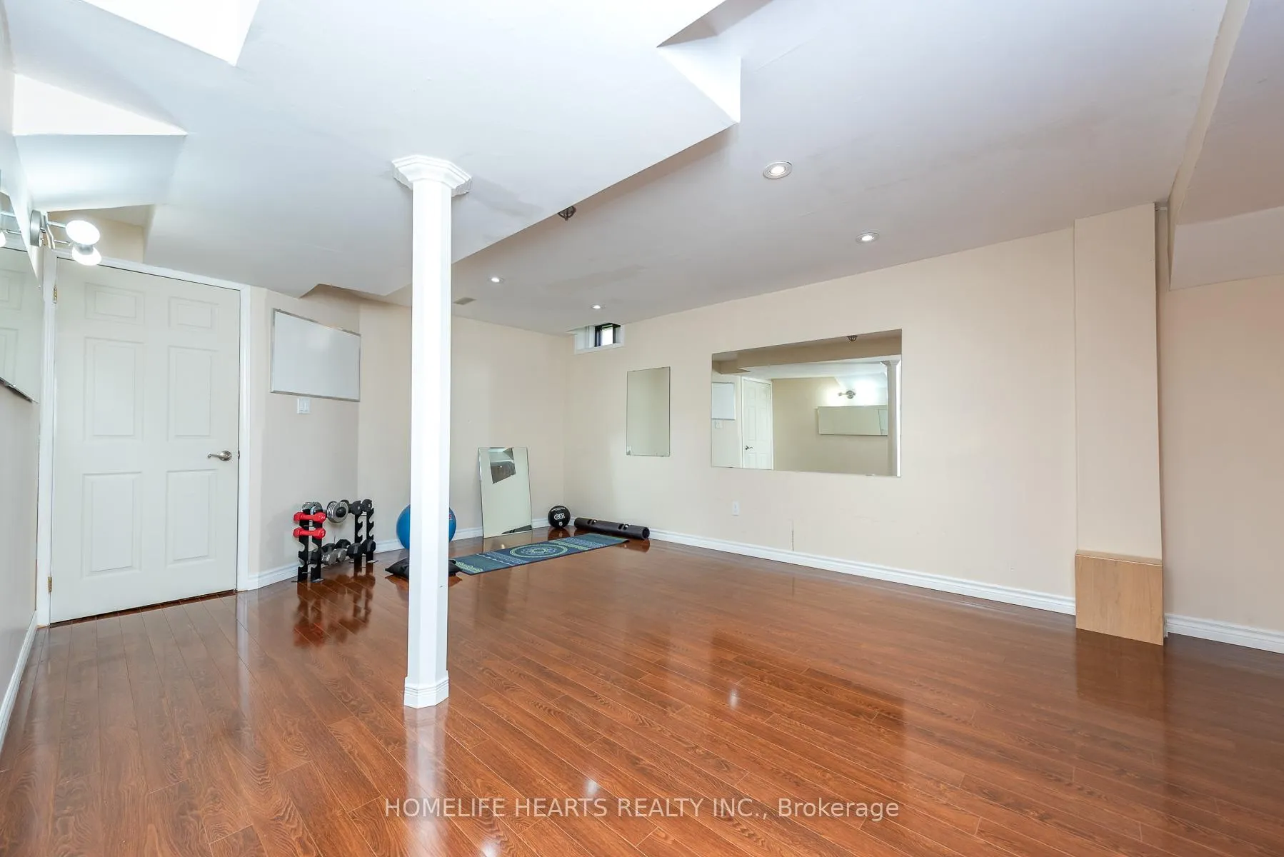 Photo 34 of 48 Baccarat Crescent, Brampton, Snelgrove — HOMEH
