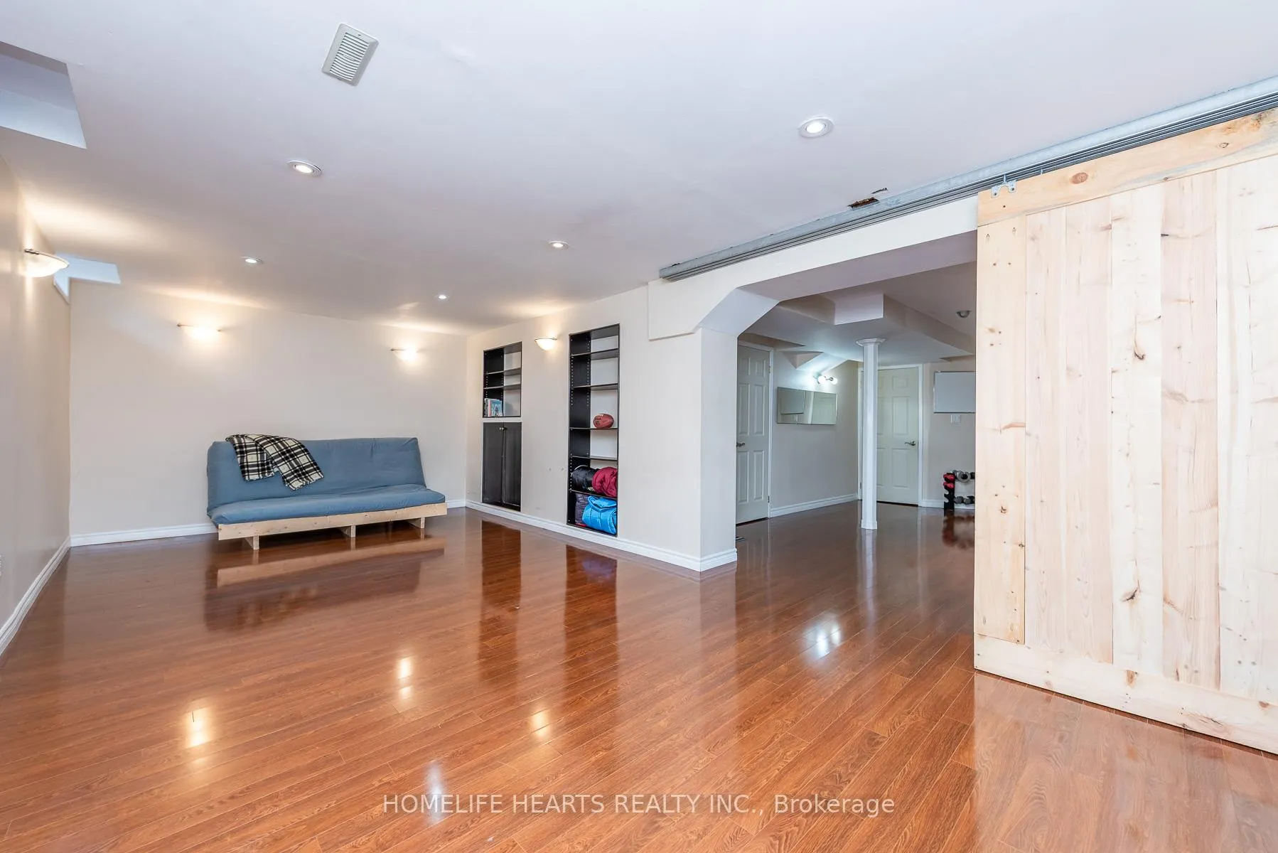 Photo 36 of 48 Baccarat Crescent, Brampton, Snelgrove — HOMEH