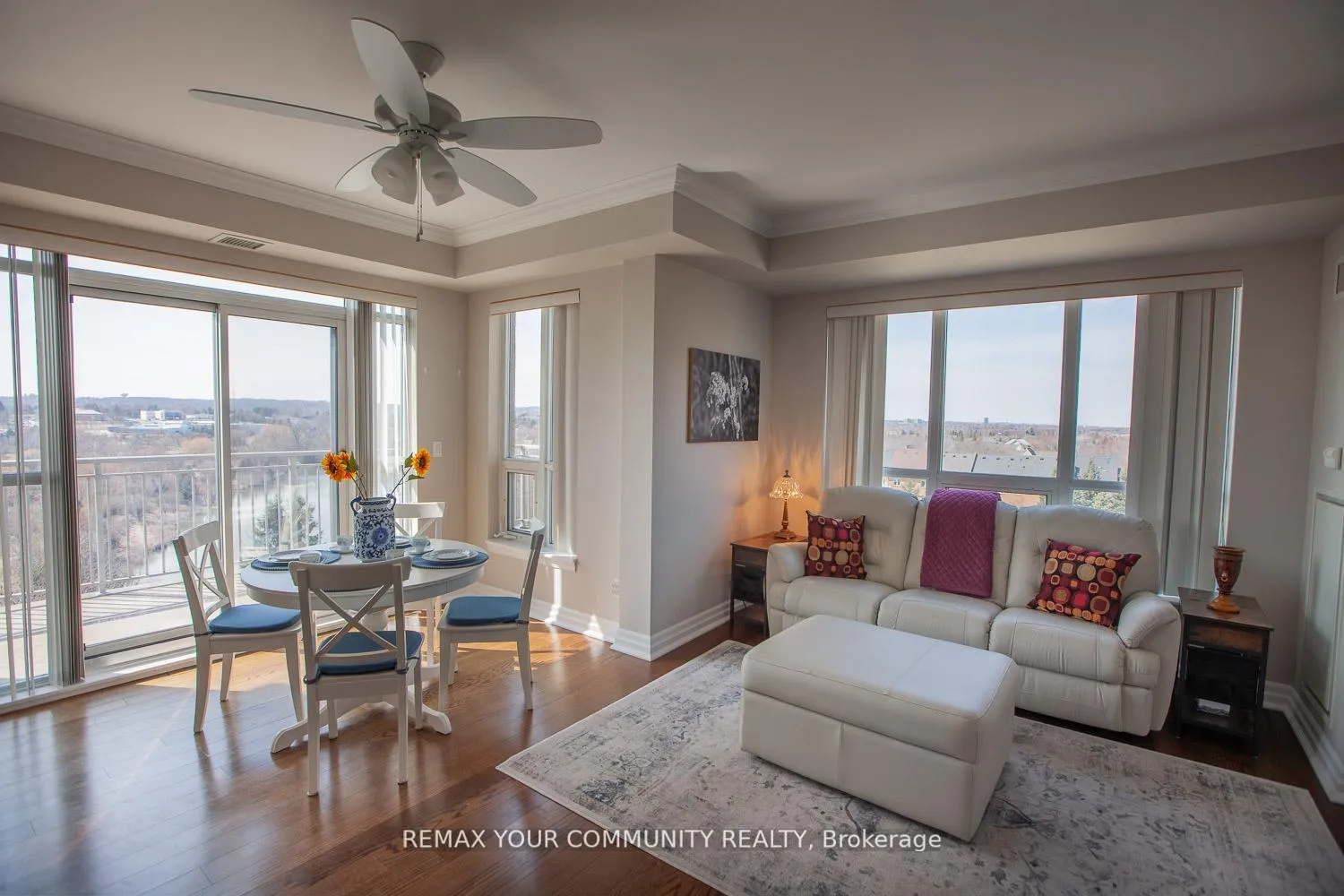 Photo 4 of Unit 413, 180 John West Way, Aurora, Bayview Wellington — HOMEH