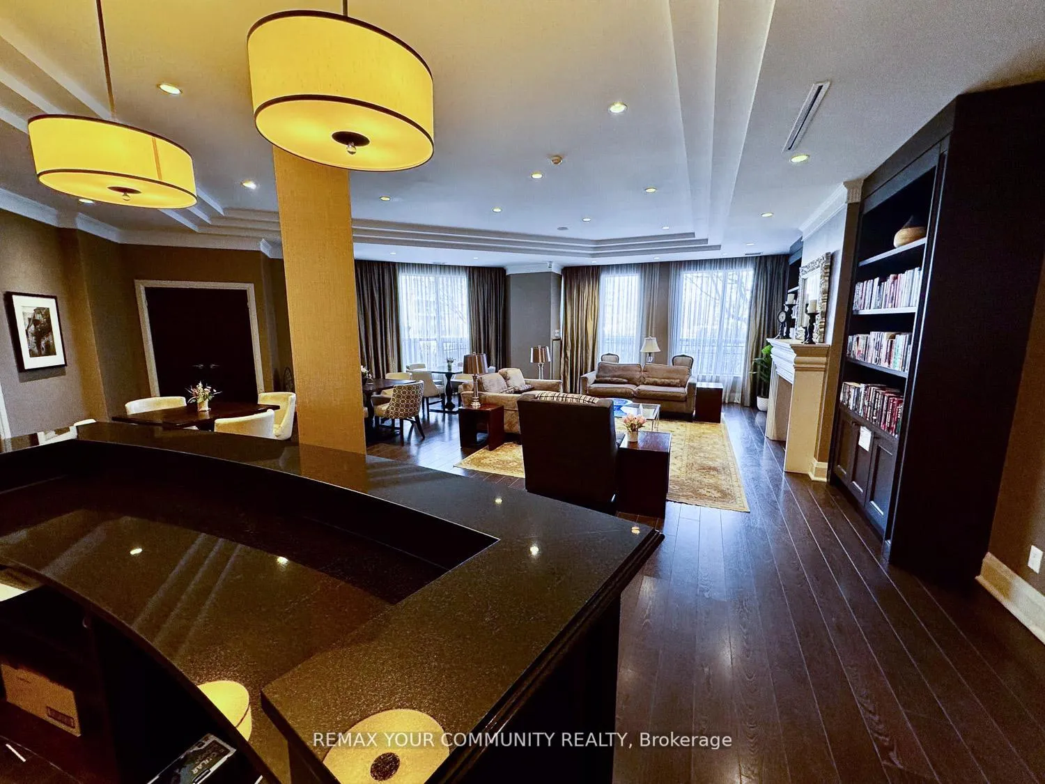 Photo 11 of Unit 413, 180 John West Way, Aurora, Bayview Wellington — HOMEH