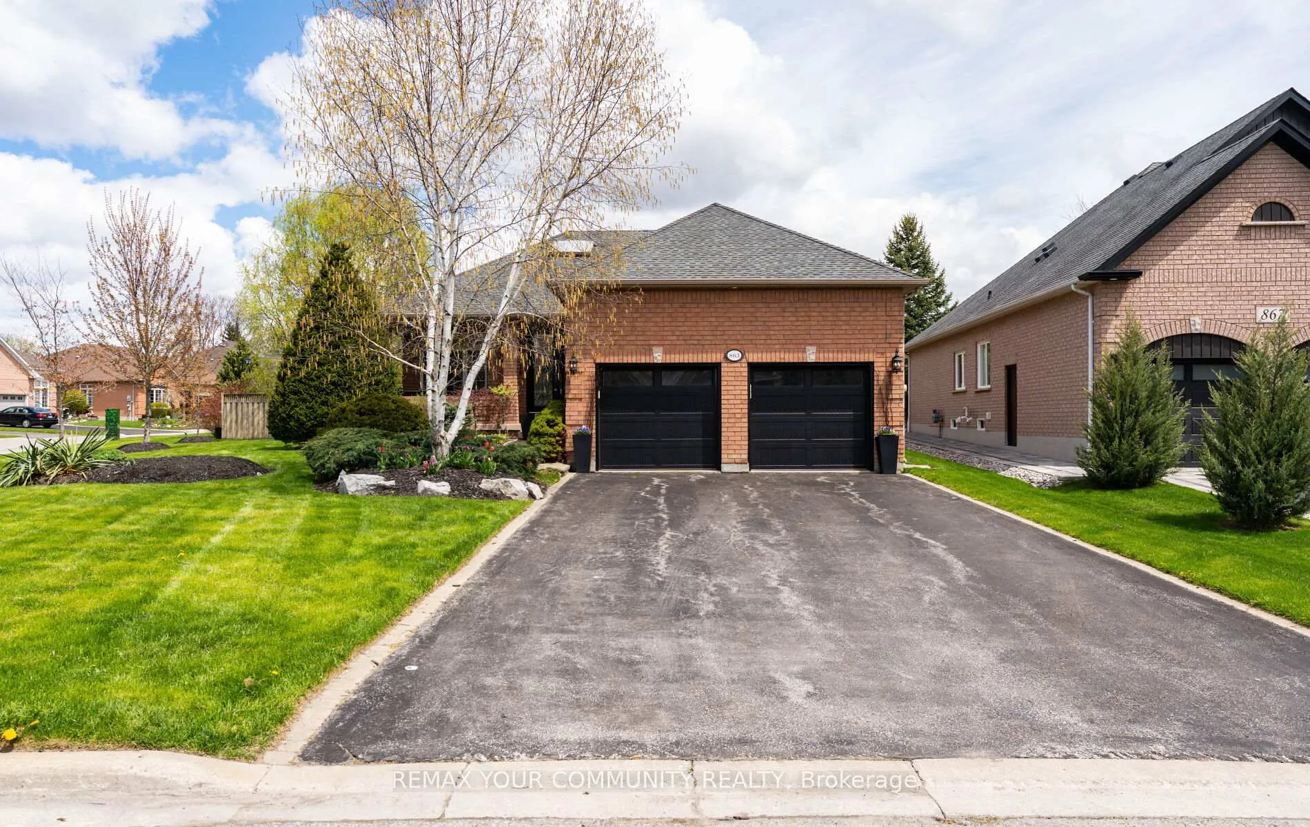 Photo 1 of 863 Shadrach Drive, Newmarket, Stonehaven-Wyndham — HOMEH